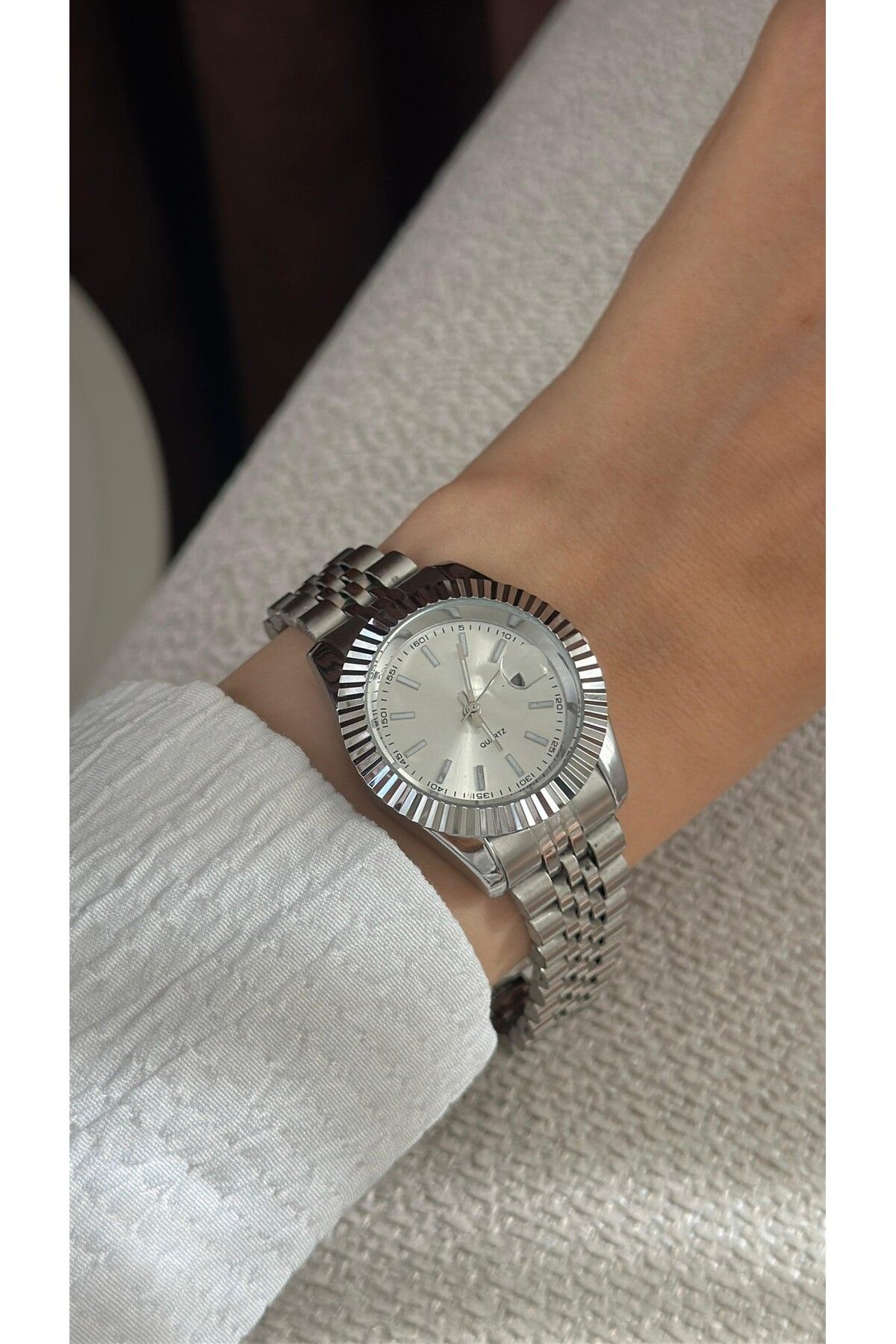 MERW Betty Model Gümüş Renk Metal Kordon Vintage Seri Kadın Kol Saati