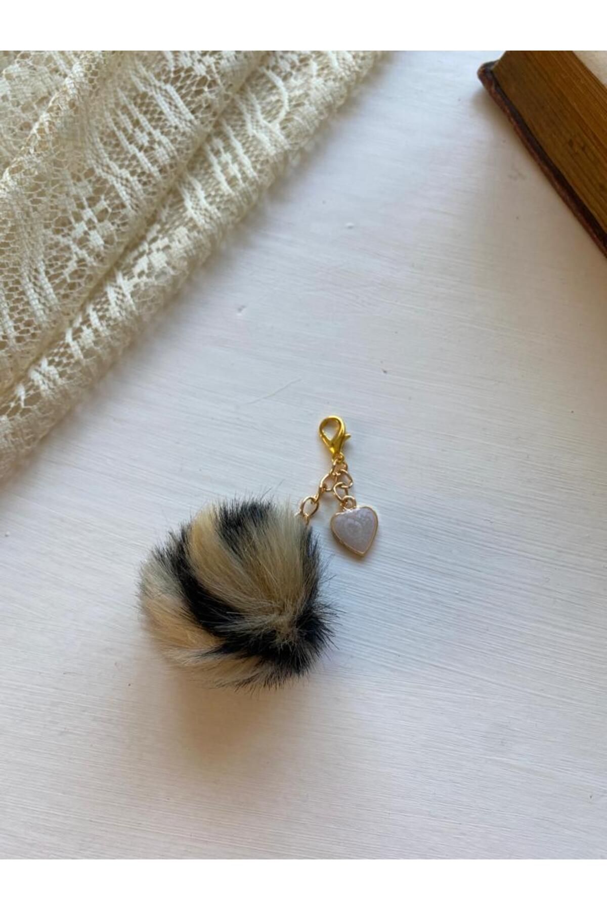 Cisemco Kalp Temalı Ponpon Figürlü Peluş Anahtarlık