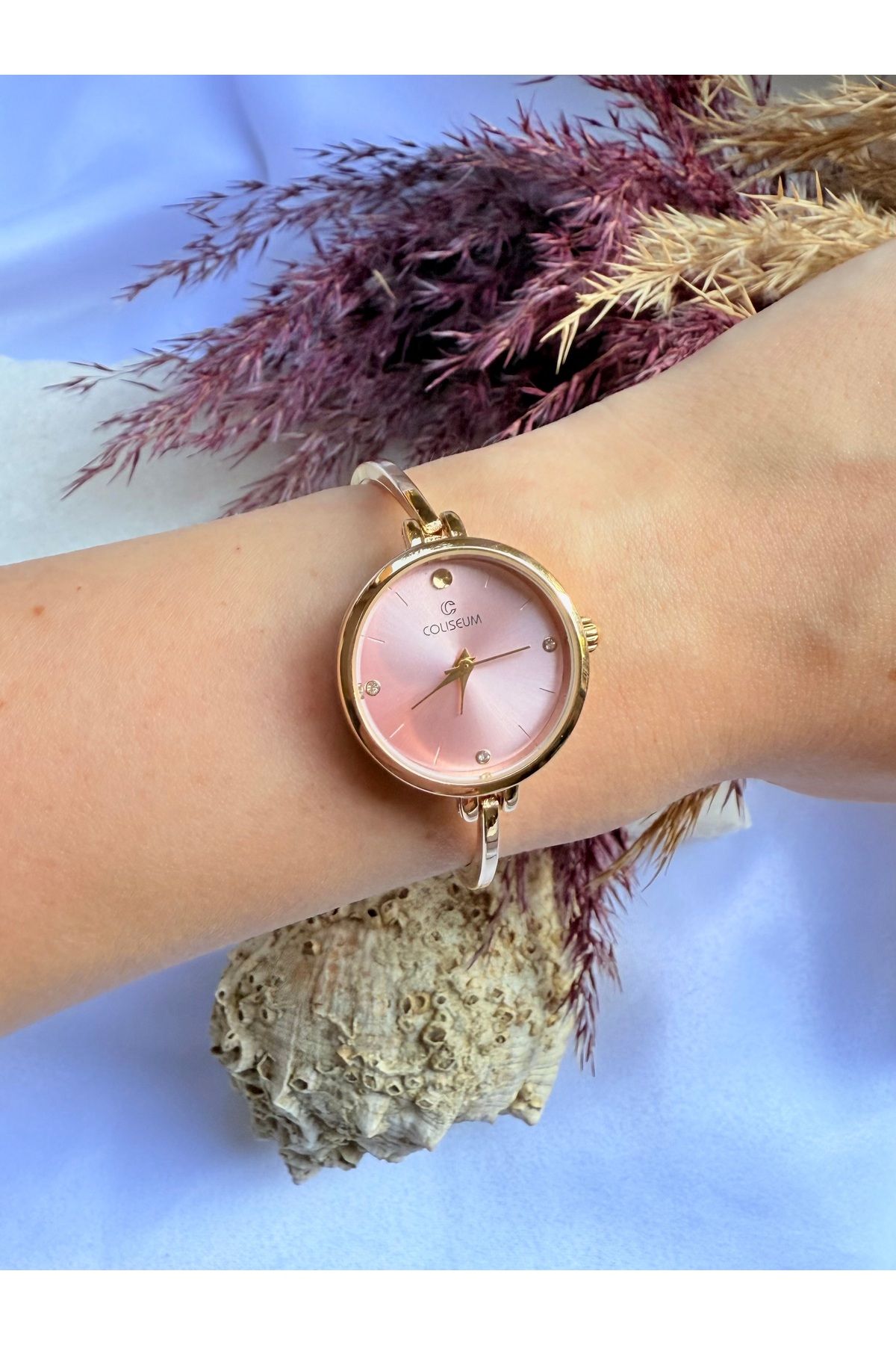 TD TRENDDURAGI Yuvarlak Vintage Gold İçi Pembe Kadın Kol Saati