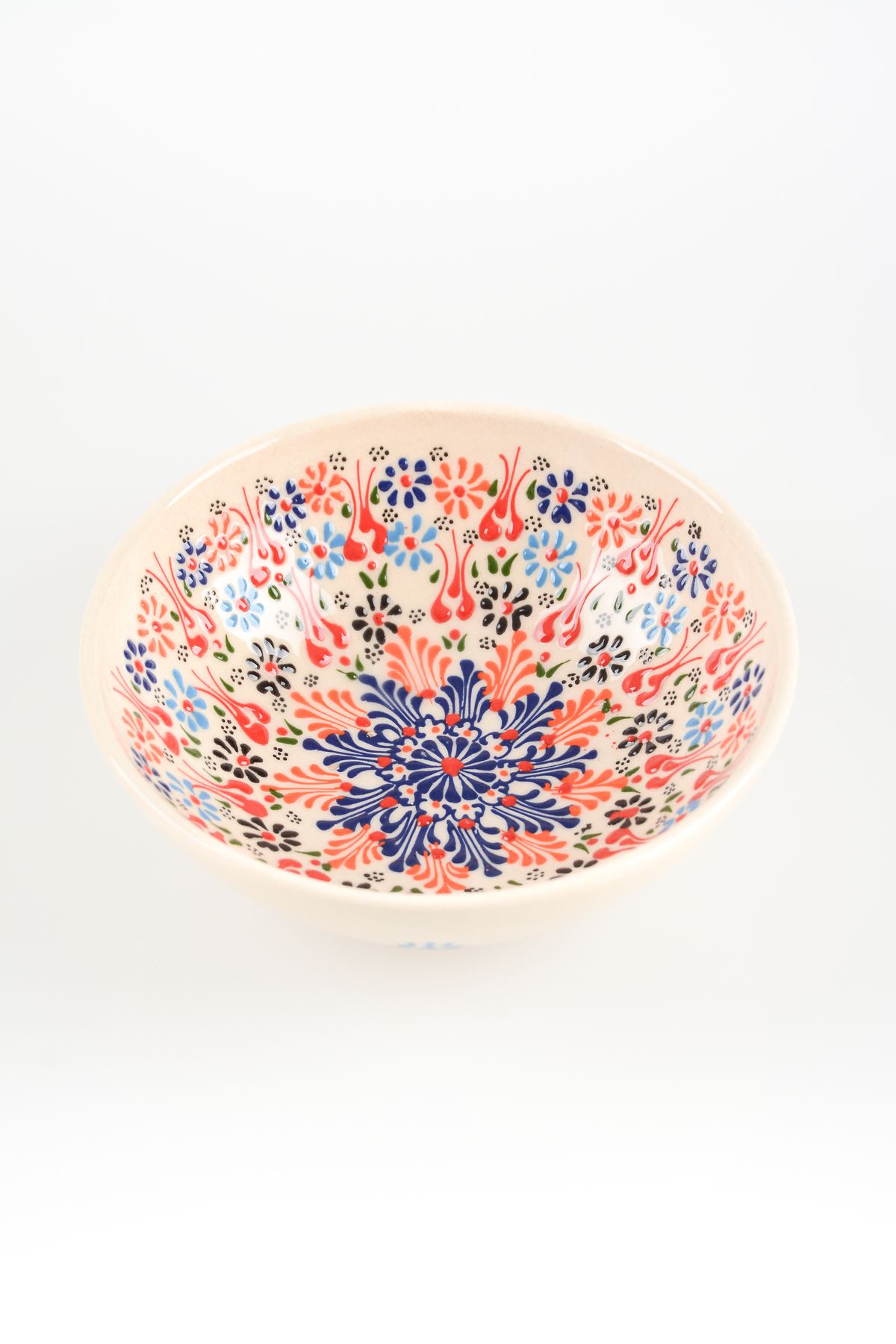 ADEN LİNA ART WORKSHOP El Yapımı Beyaz Lale Motifli 20 cm Seramik Kase
