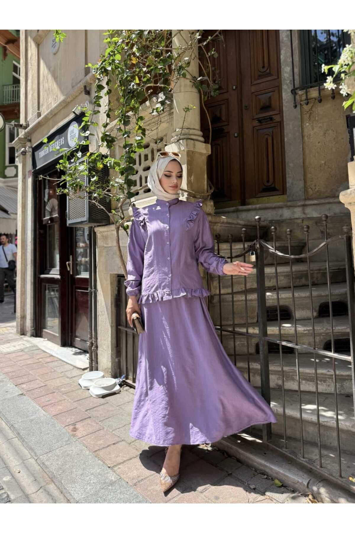 Foola Moda Volan Detaylı Düğmeli İkili Takım