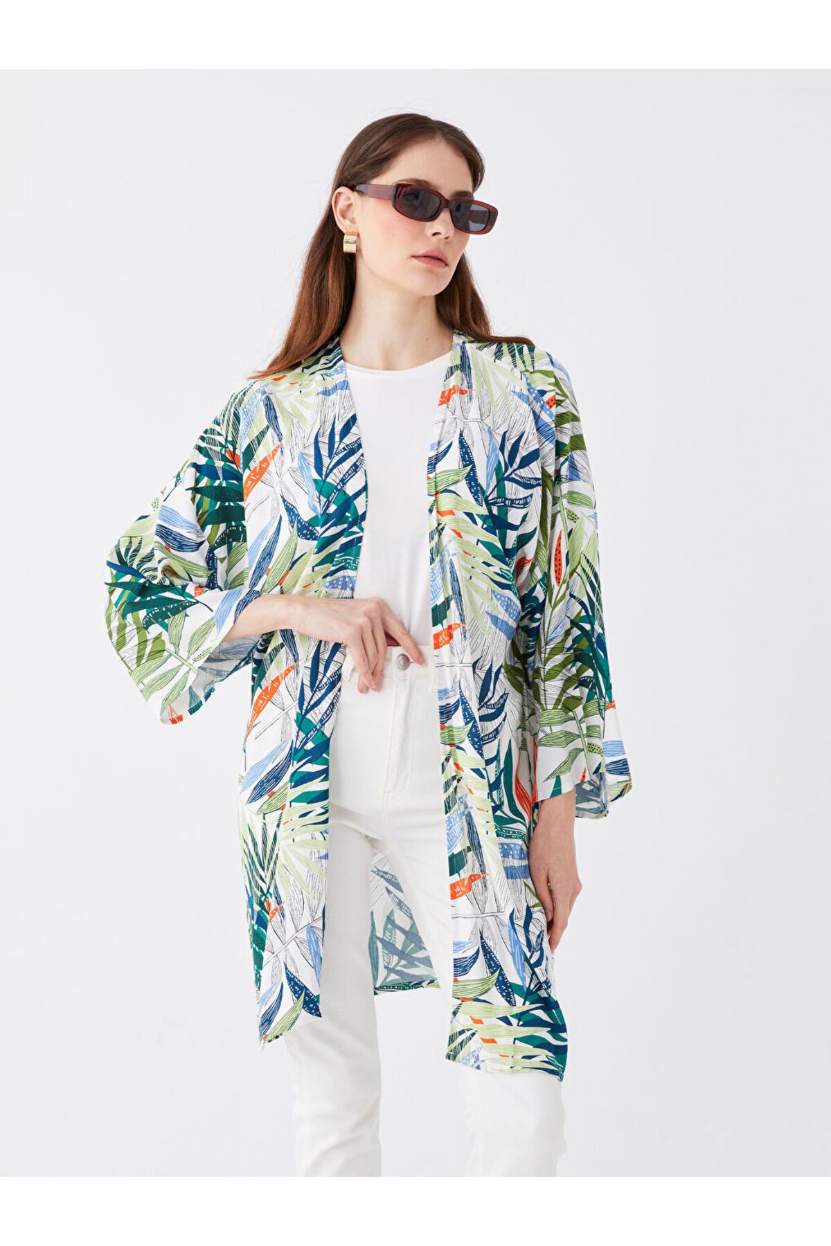 LC Waikiki LCW Şal Yaka Çiçekli Oversize Kadın Kimono