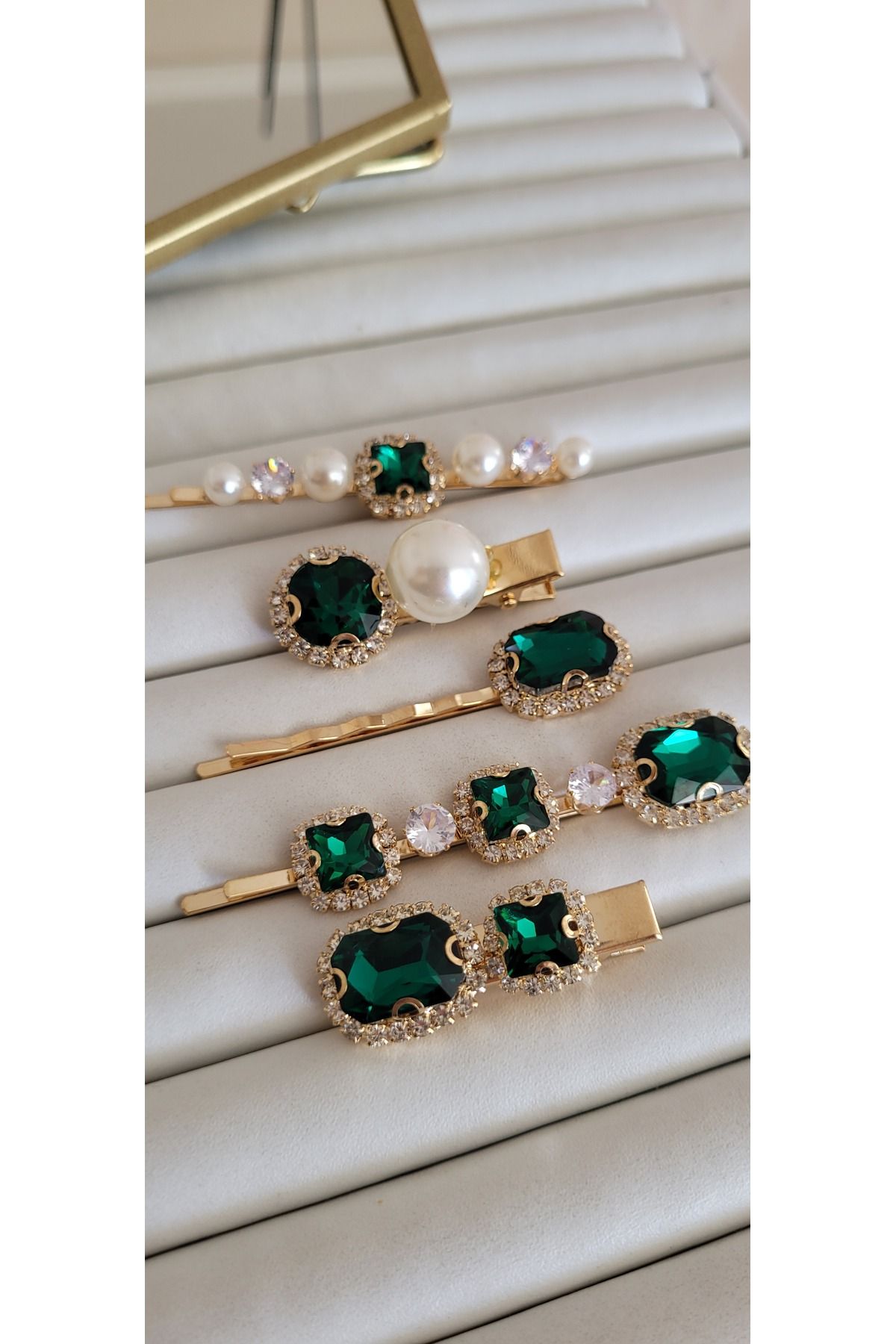 YİĞİTKARANAKSESUAR Yeşil Kristal Set Toka