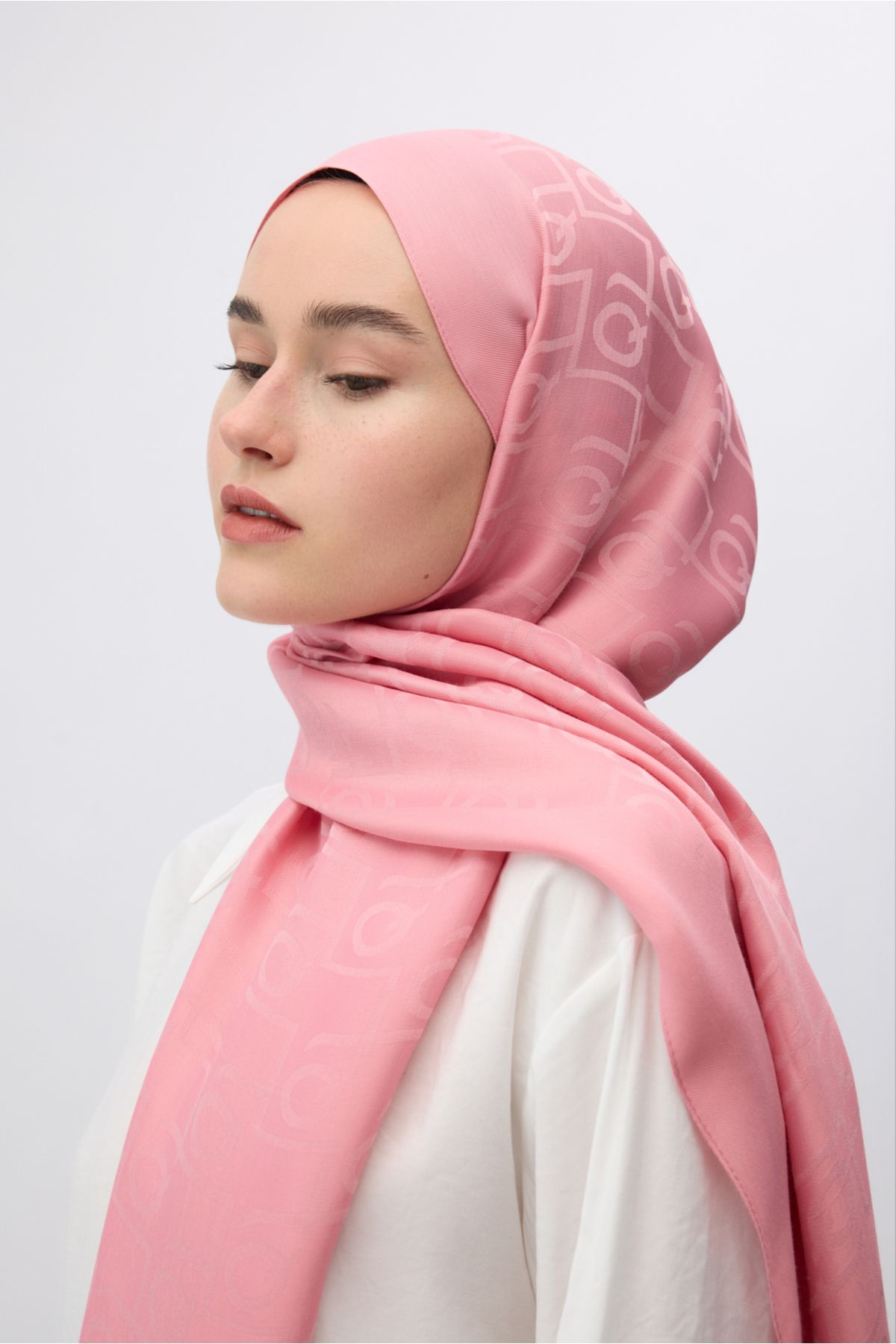Qef İpek Jakar Monogram Şal Pembe