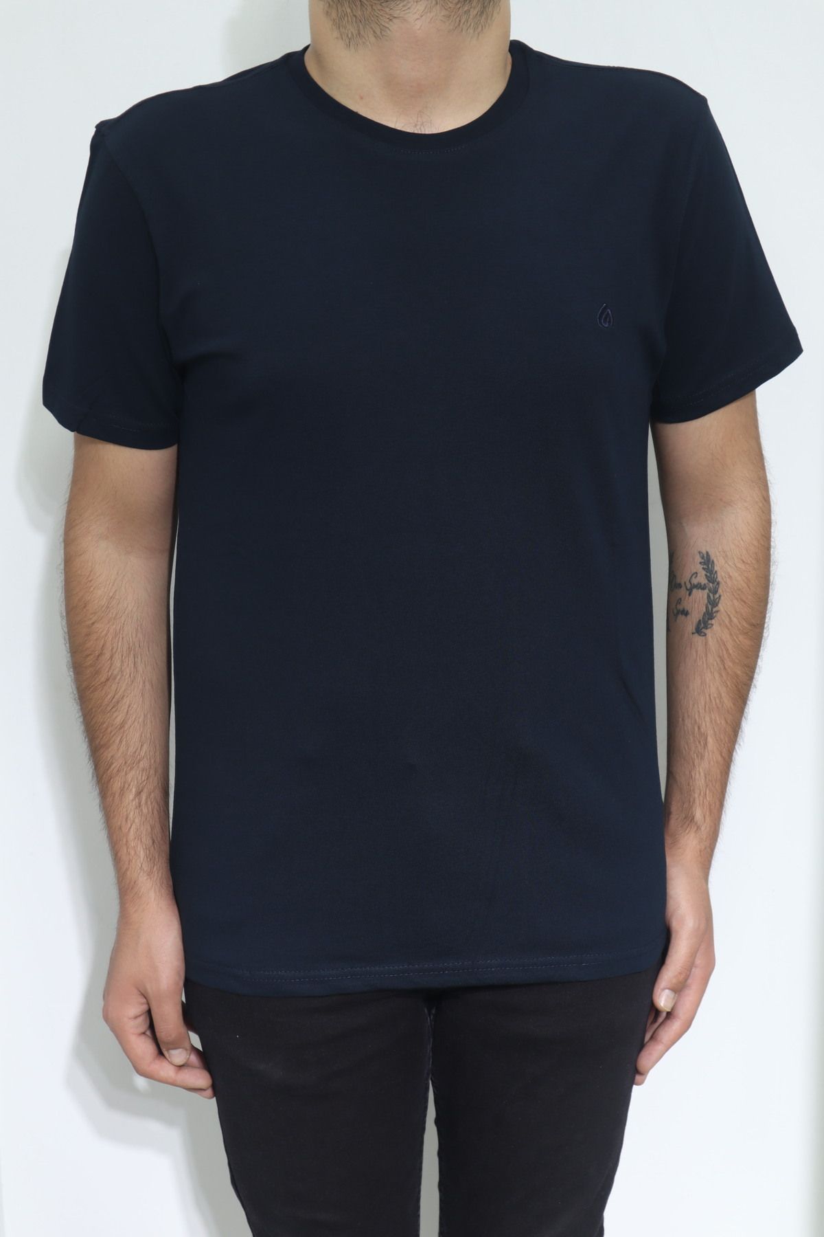 Özhürmet Triko DMC TEKSTİL Erkek Lacivert Düz Spor Kesim Normal Kalıp Bisiklet Yaka T-Shirt