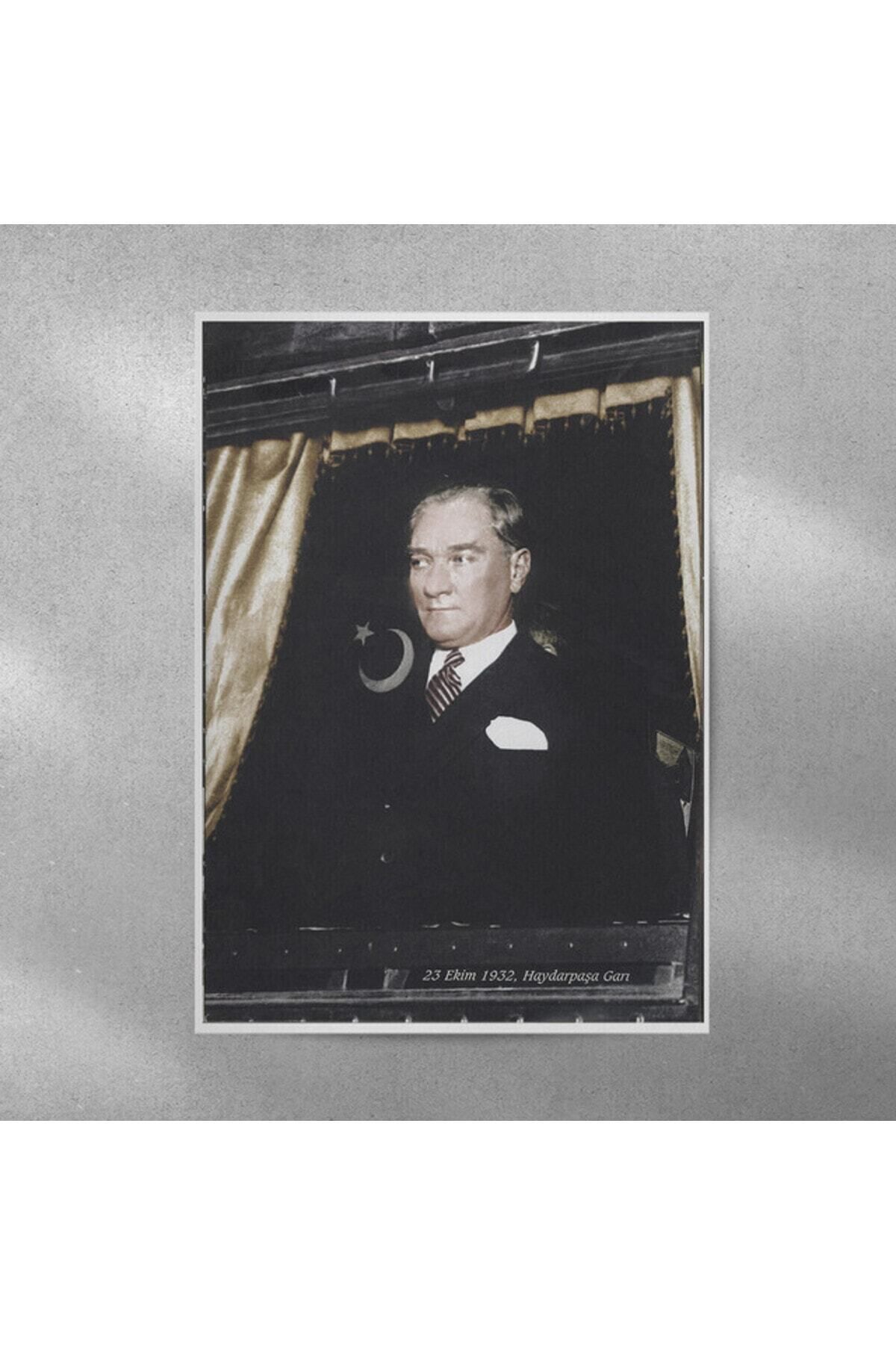 Elioure 50x70 cm Atatürk Temalı Poster, İnce Detaylar ve Estetik Tasarım