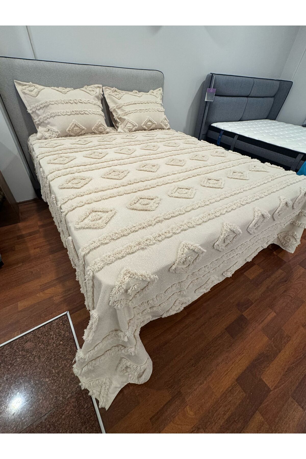 BlueMaison Butik Şönil Battal Boy Yatak Örtüsü Saray Cappicuno