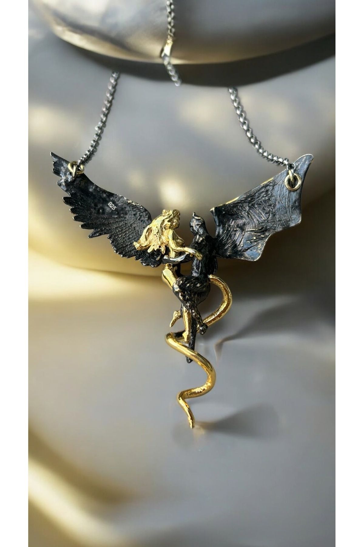 Shaman İstanbul Angel & Devil Kolye