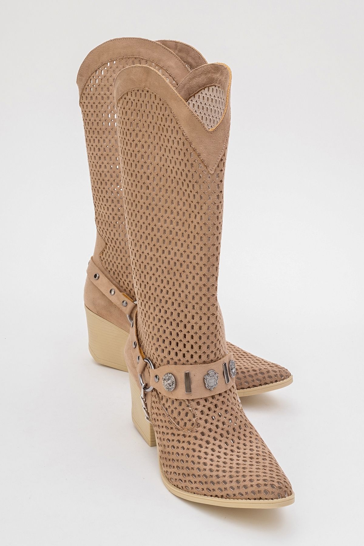 LuviShoes-Γυναικείες καλοκαιρινές μπότες LIZA Σκούρο Μπεζ με Χοντρό Τακούνι 5