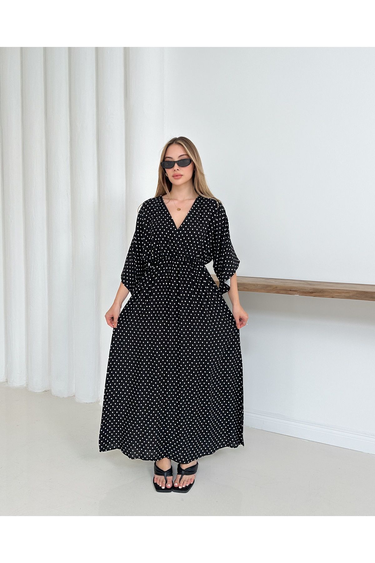Butik Puantiye Desen Kruvaze Yaka Elbise