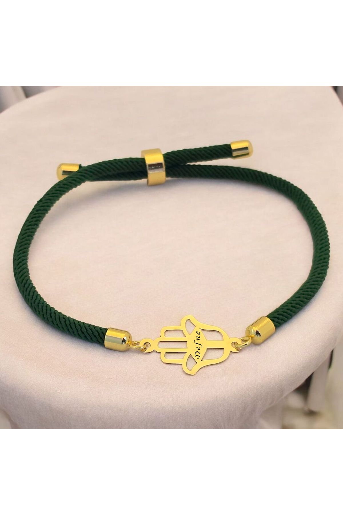 ARCHINO GOLD Defne İsmine Özel Hamsa Figürlü 14 Ayar Altın Plakalı Siyah İpek Örgülü Hediye Bileklik-498isim