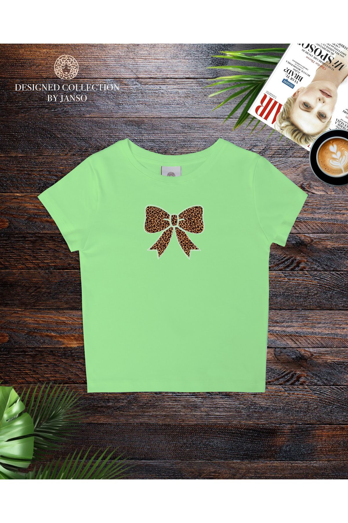 JANSO GROUP - KADIN KISA KOLLU CROP TSHIRT BASKILI Vionika Kaplanı PAMUKLU PENYE KUMAŞ