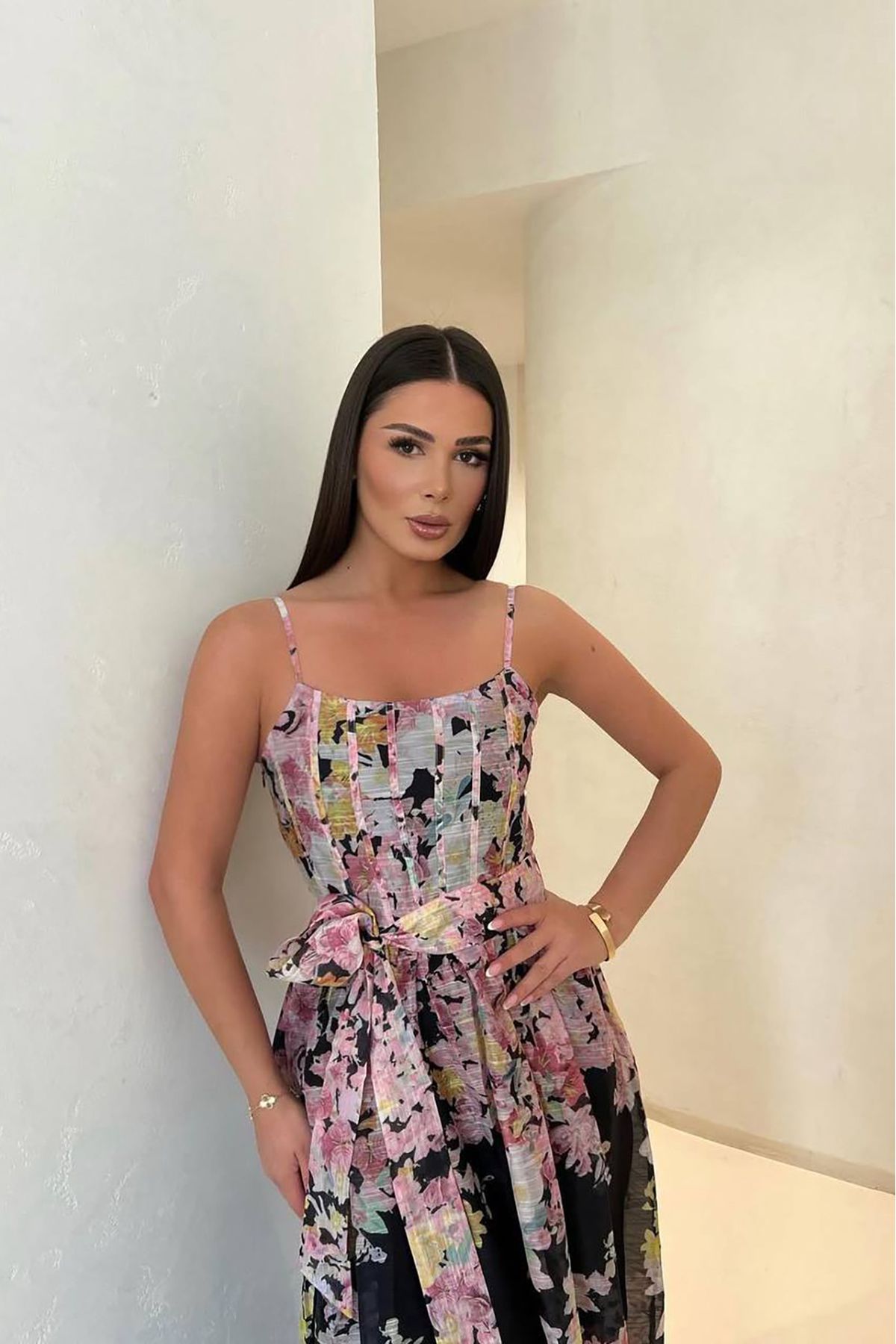 Neşeli Butik kadın fiyonk detaylı çiçekli ithal elbise NBEMP2741