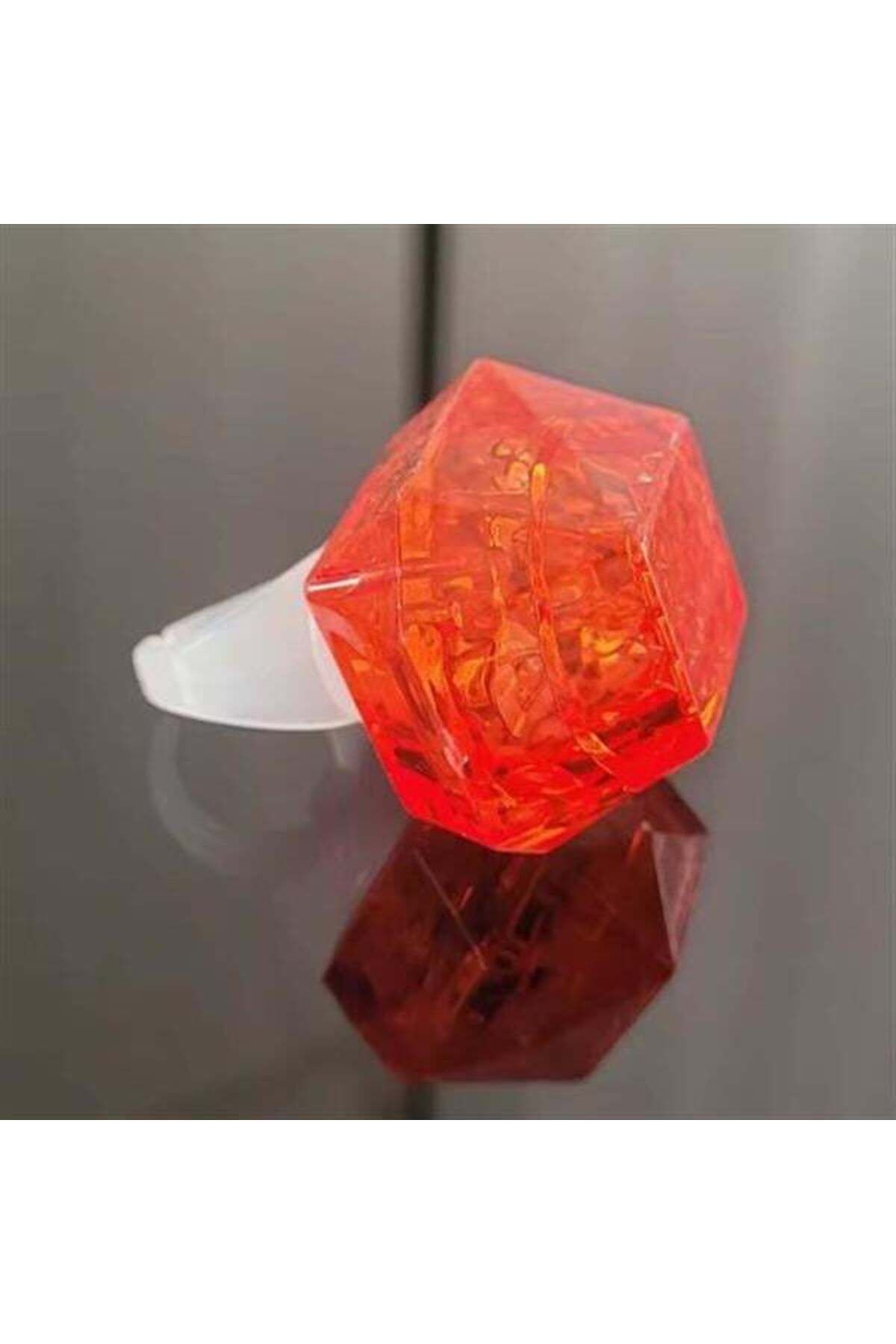Emperium Kristal Tasarımlı Led Işıklı Kırmızı Yüzük
