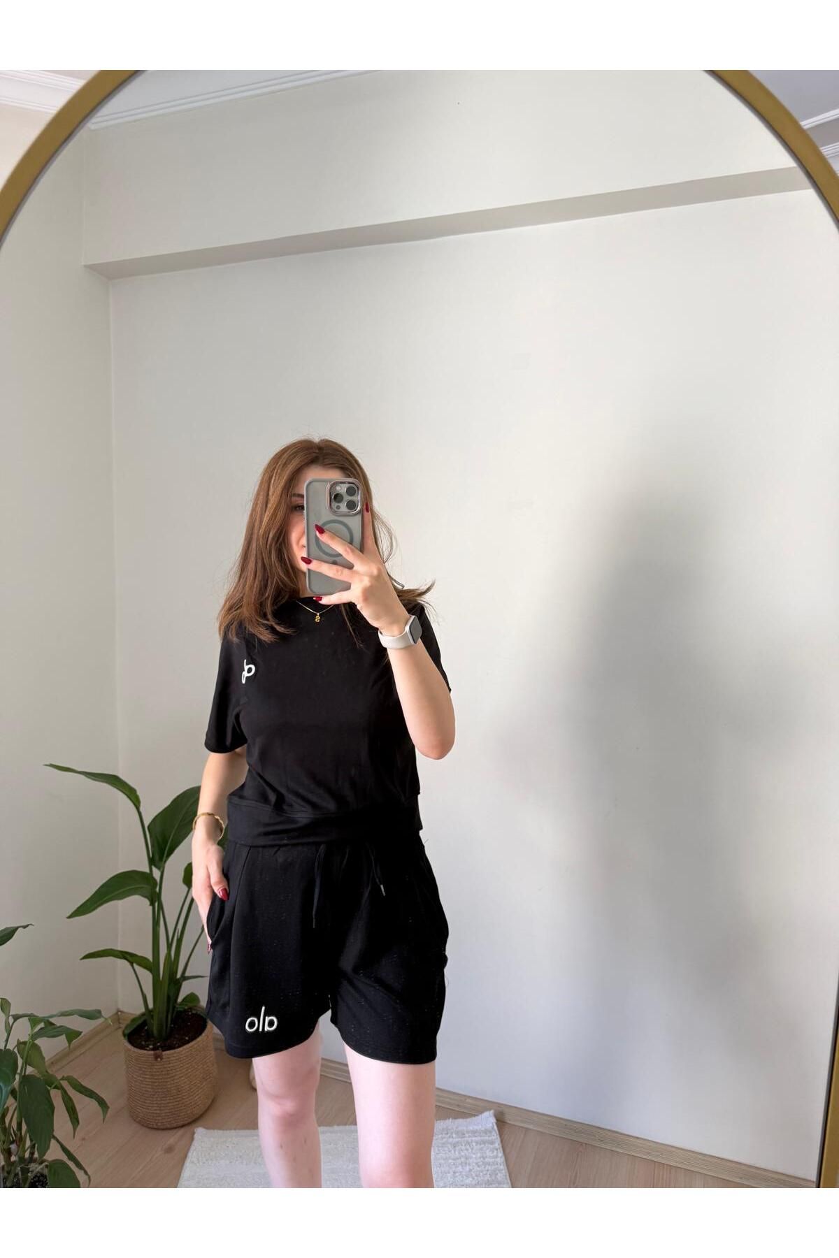 MODA Kadın Siyah Şortlu Spor Takım - Yazlık Oversize Tişört & Cepli Şort