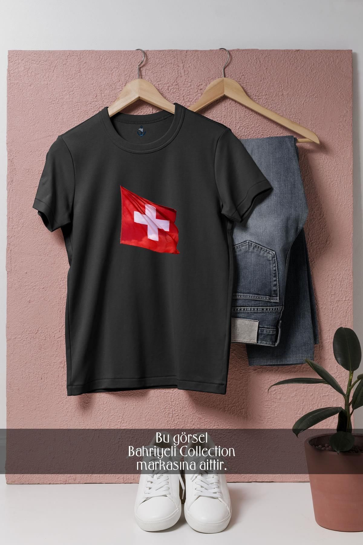 Bahriyeli Collection Oversize İsviçre Bayrağı Tasarımlı Unisex T-Shirt