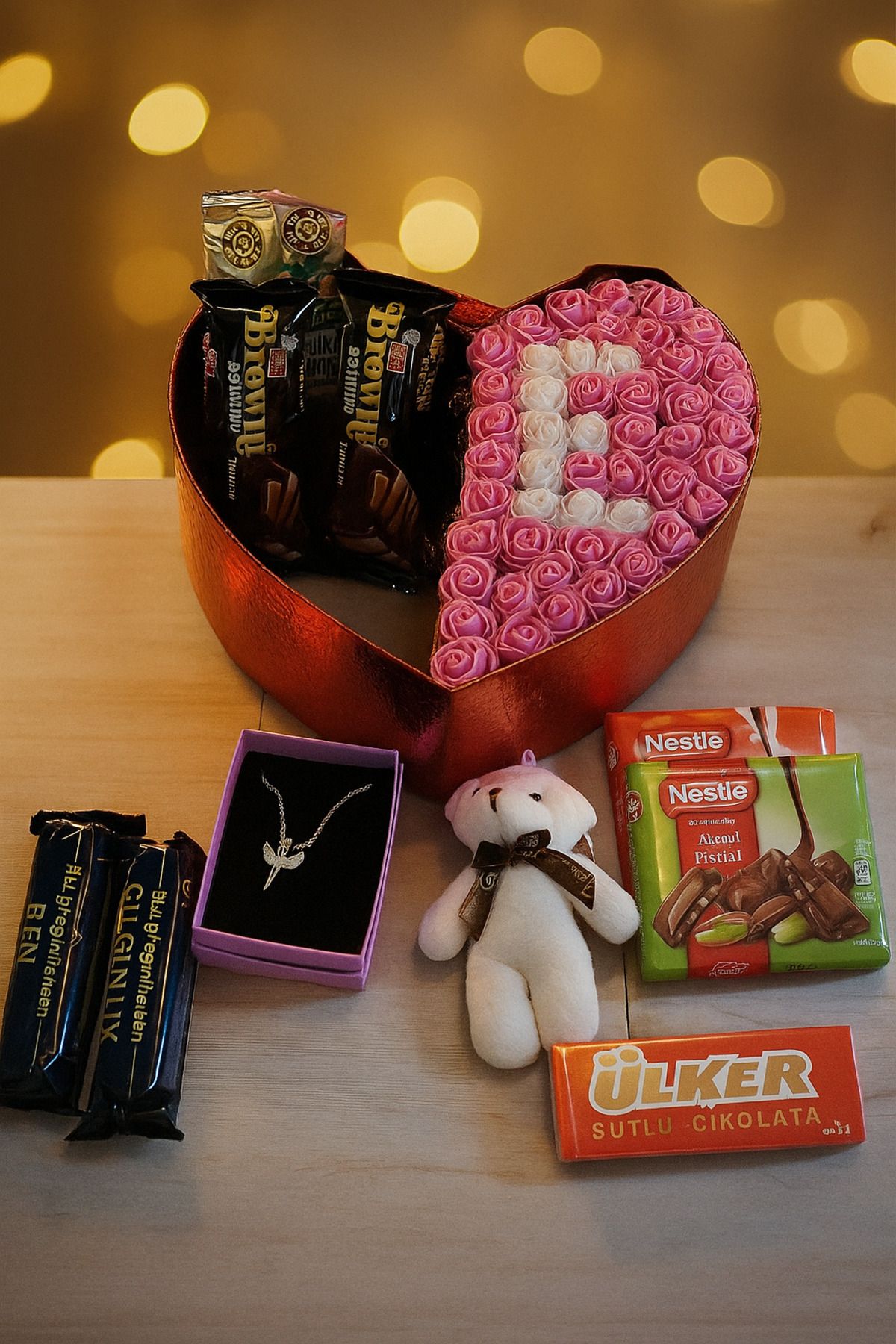 Morrano Gift Sevgiliye Özel Hediye Kutusu - Ayıcık, Gül Kutusu, Çikolata ve Çelik Kolye