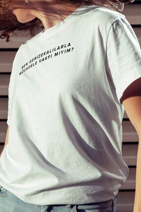 Ben Gerizekalılarla Mücadele Vakfı Mıyım Komik Söz Baskılı Unisex Beyaz T-shirt UTBGMVM001