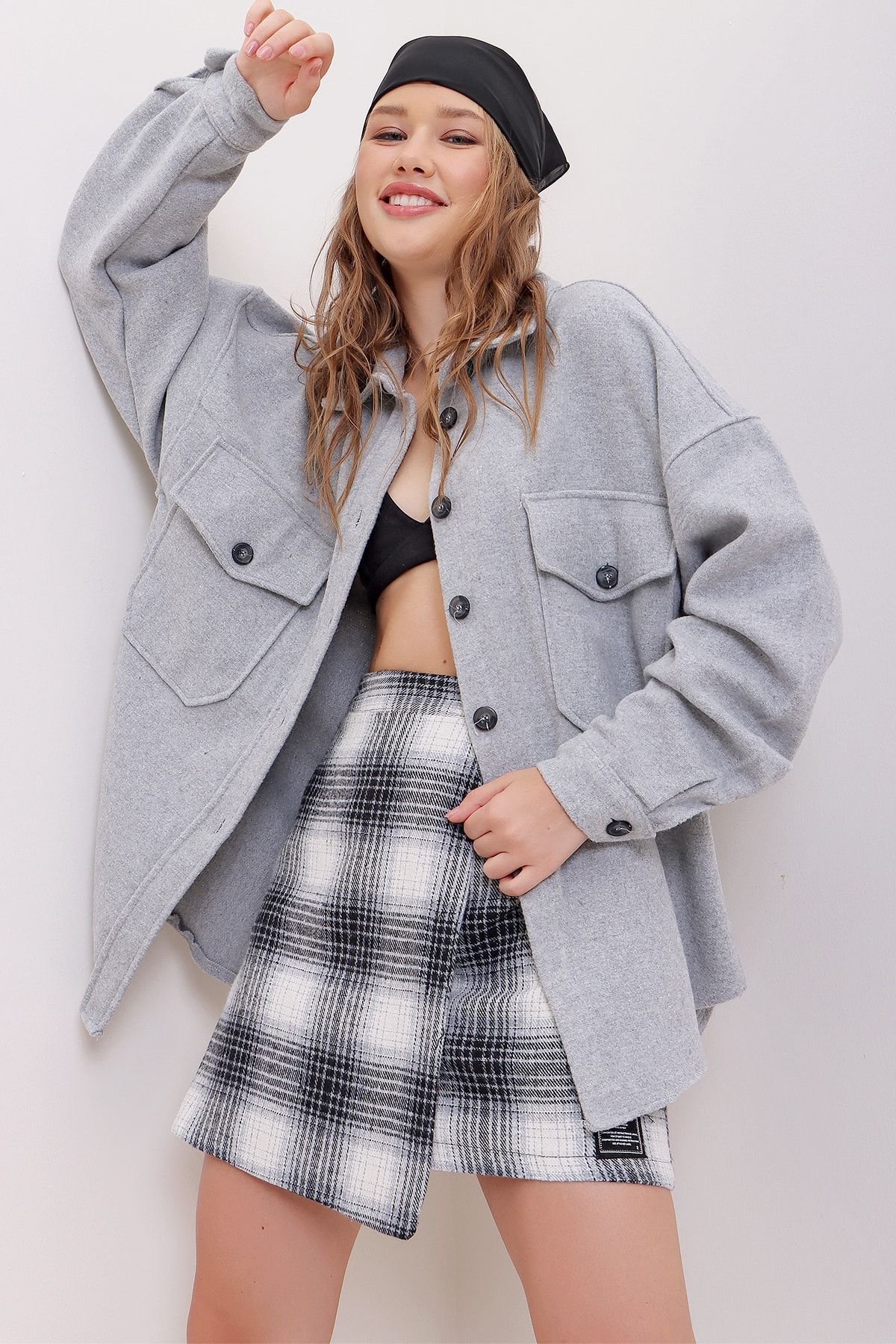 Trend Alaçatı Stili Hemd Grau Oversized