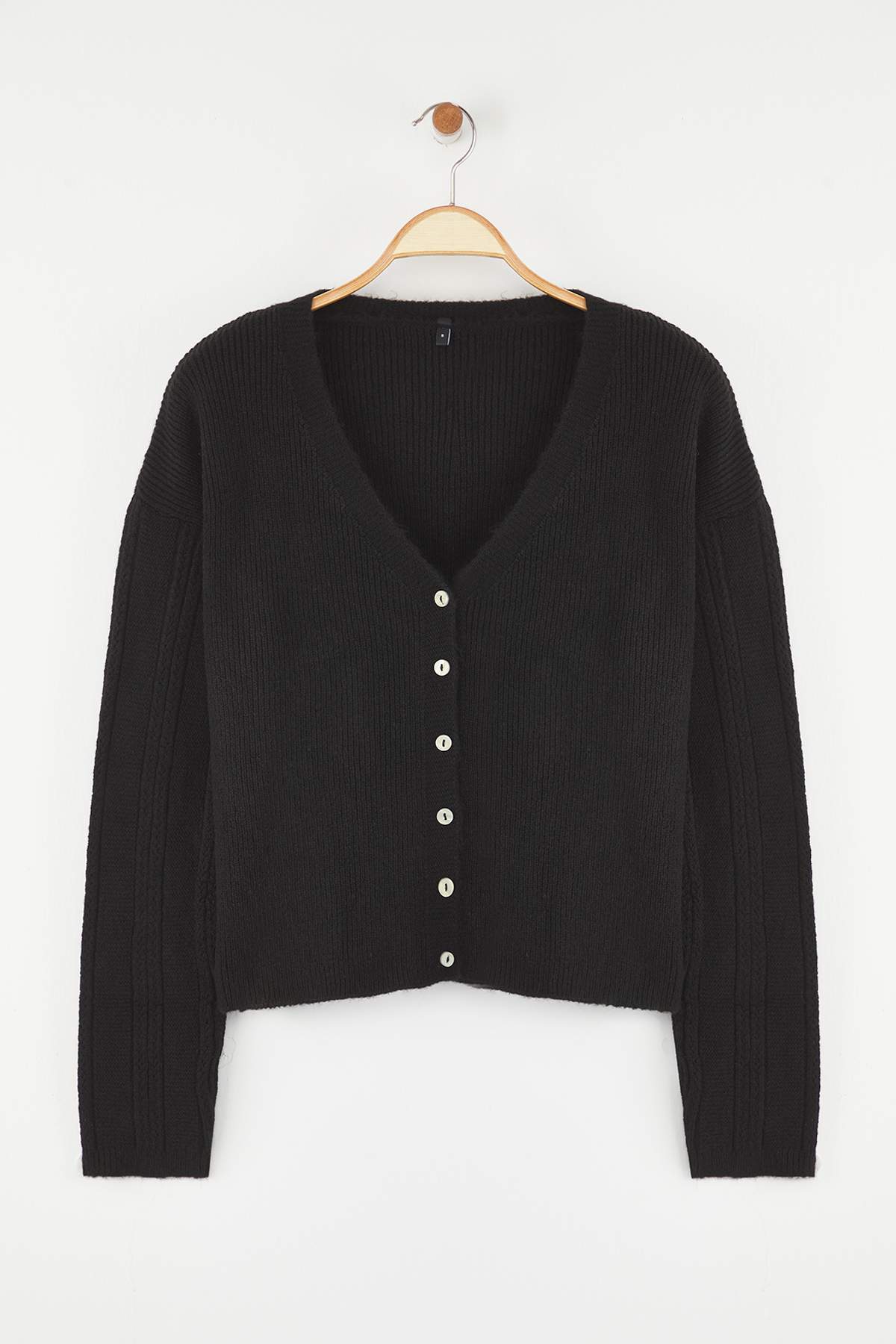 Trendyolmilla  Siyah Yumuşak Dokulu Kol İşleme Detaylı Triko Hırka TWOAW26HI00120 - Görsel 5