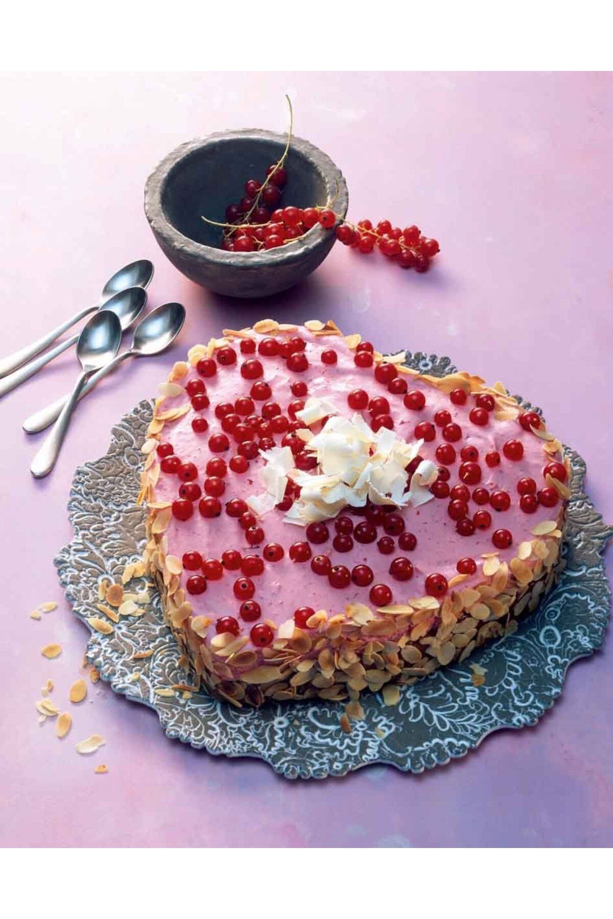KAISER-Clamped Heart Cake Mold 26 cm 4