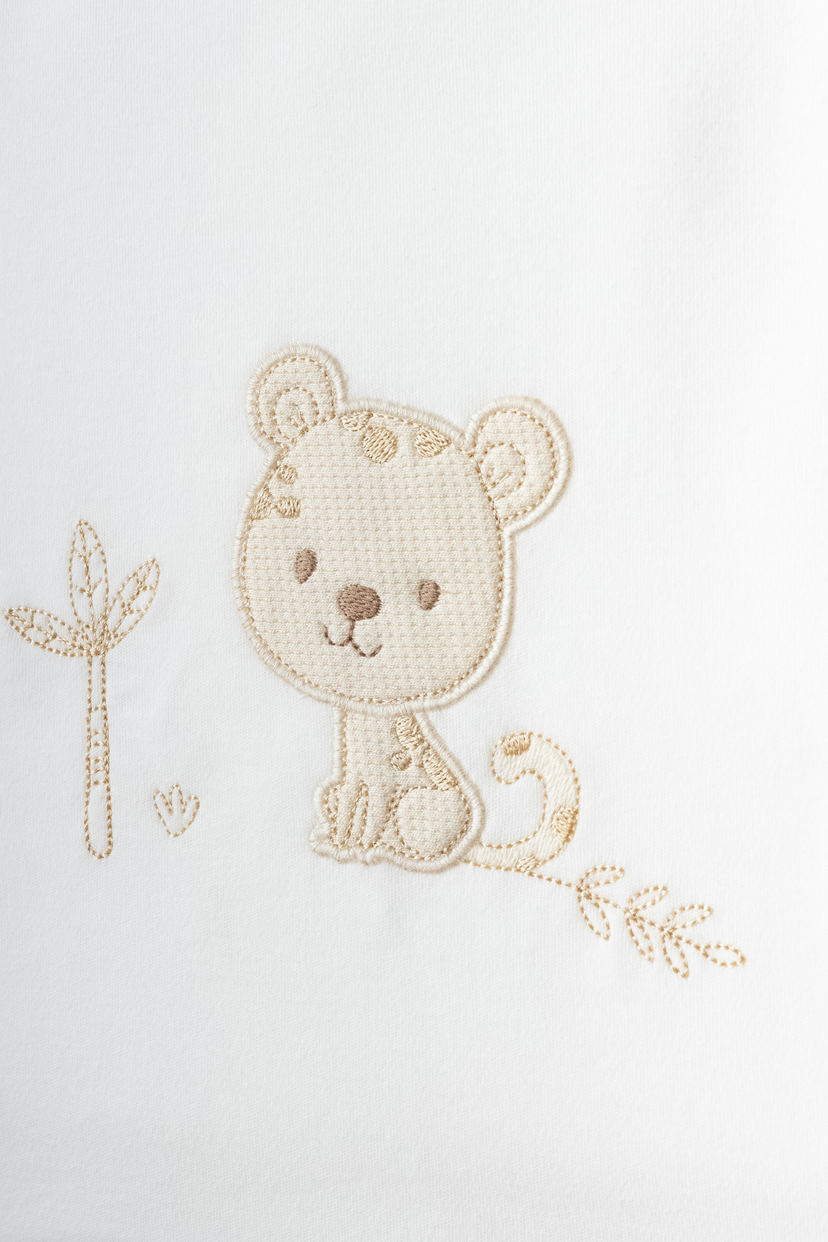 Bebitof Sevimli Kaplan Desenli 10 Parça Kutulu Yenidoğan Hastane Çıkışı Seti fotoğrafı 3 (önizleme)