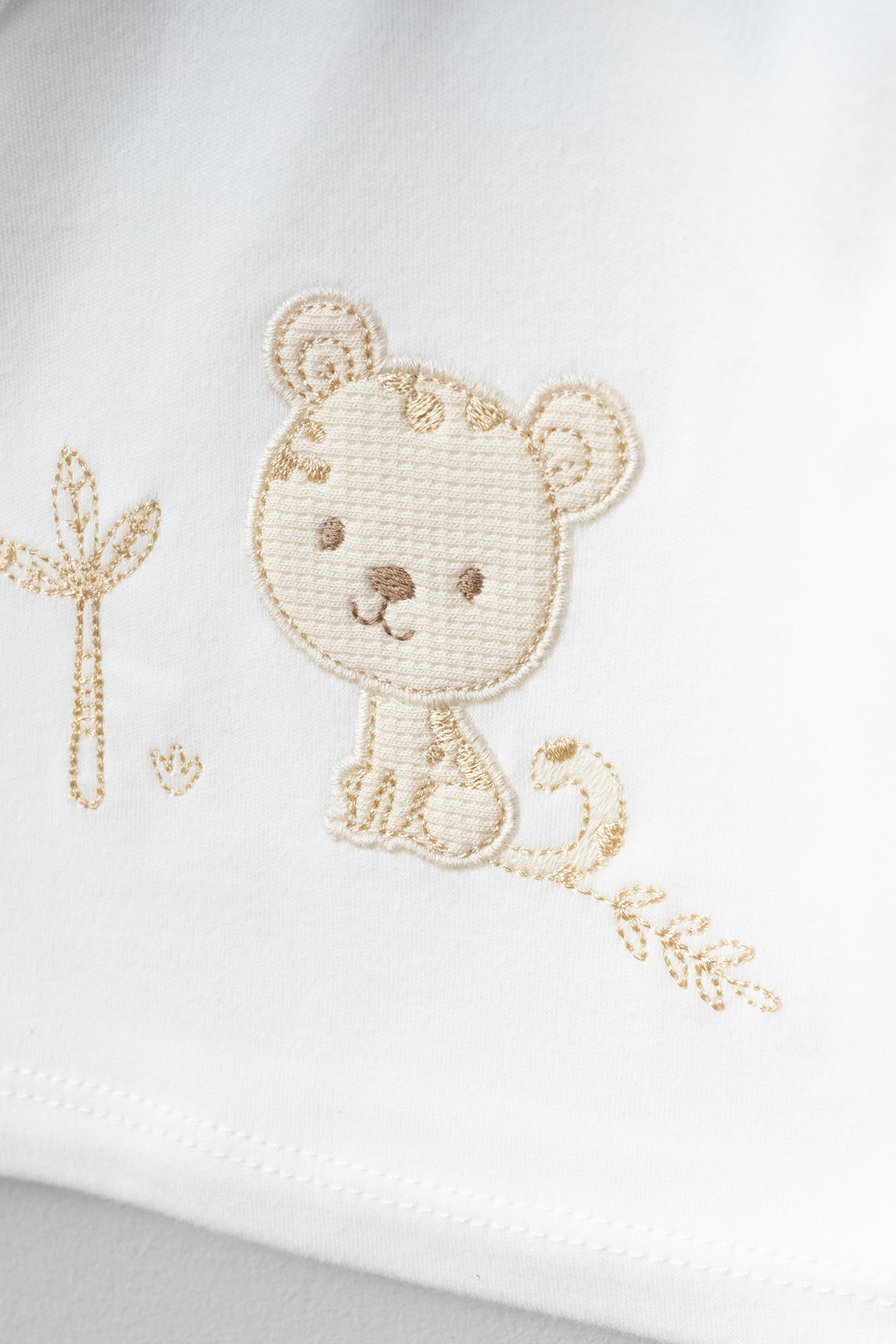 Bebitof Sevimli Kaplan Desenli 10 Parça Kutulu Yenidoğan Hastane Çıkışı Seti fotoğrafı 4 (önizleme)