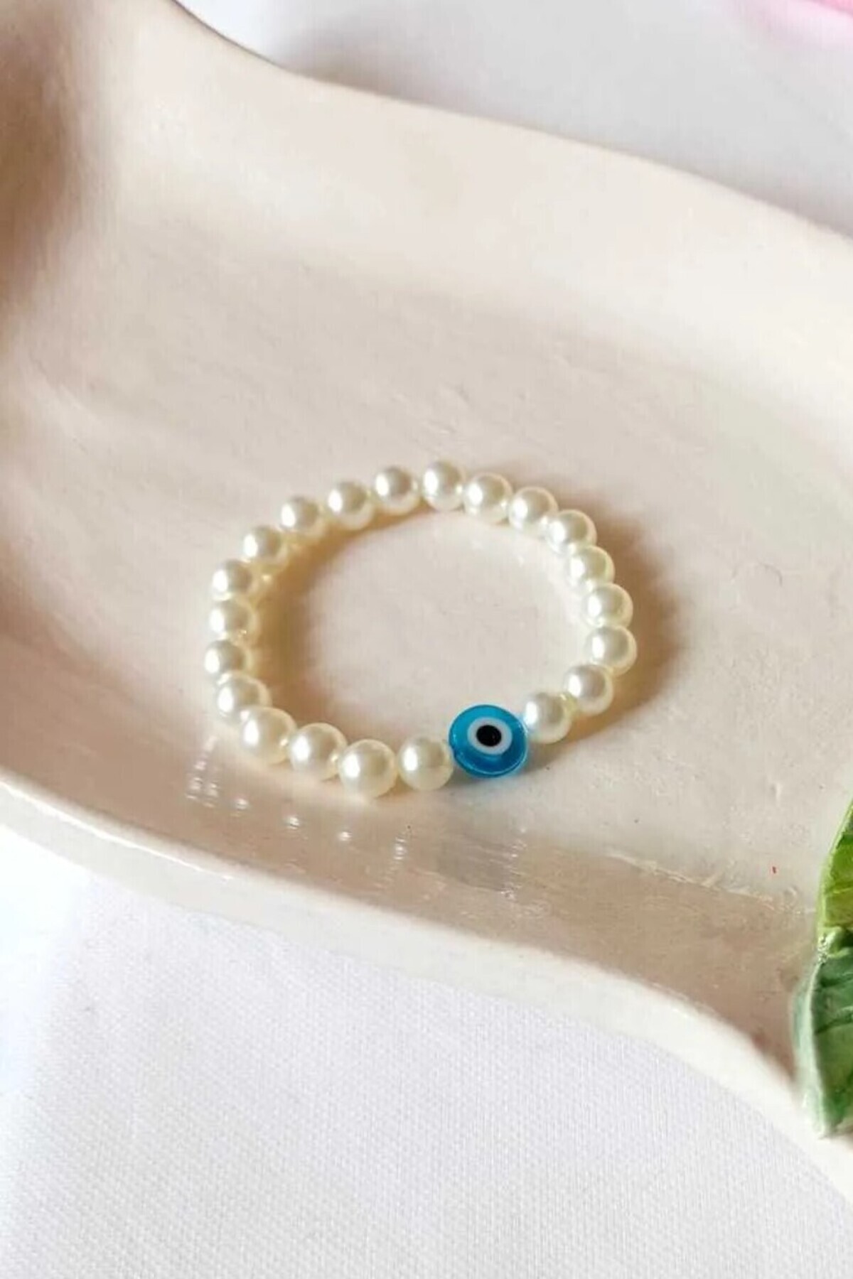 Enameled Eye Shaped Pearl Design Bracelet BİL001