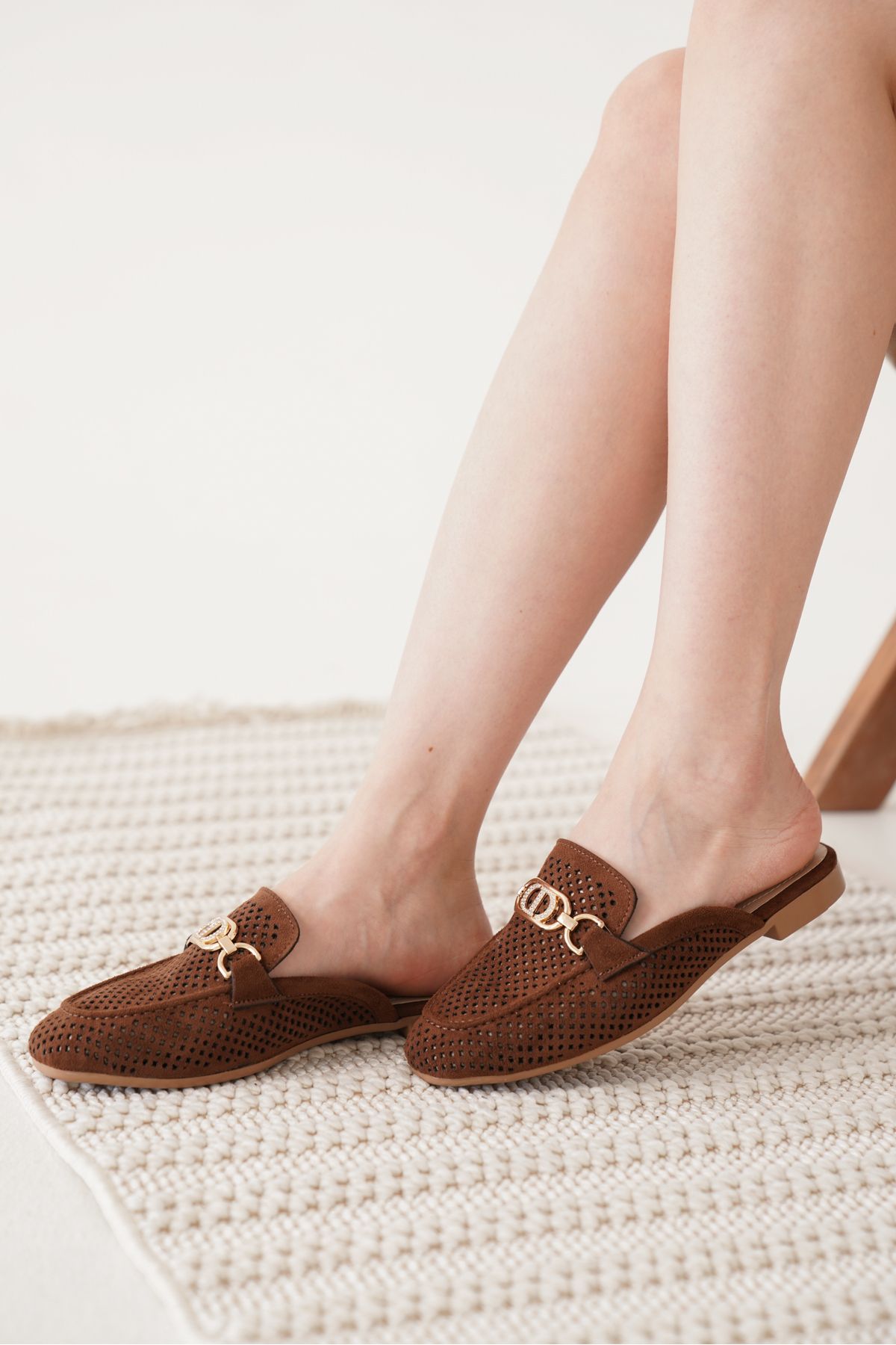 Artgoo-Brown Women's Daily Comfortable Perforated Masculine Closed Front Stone Daily Home Beach Slippers 5