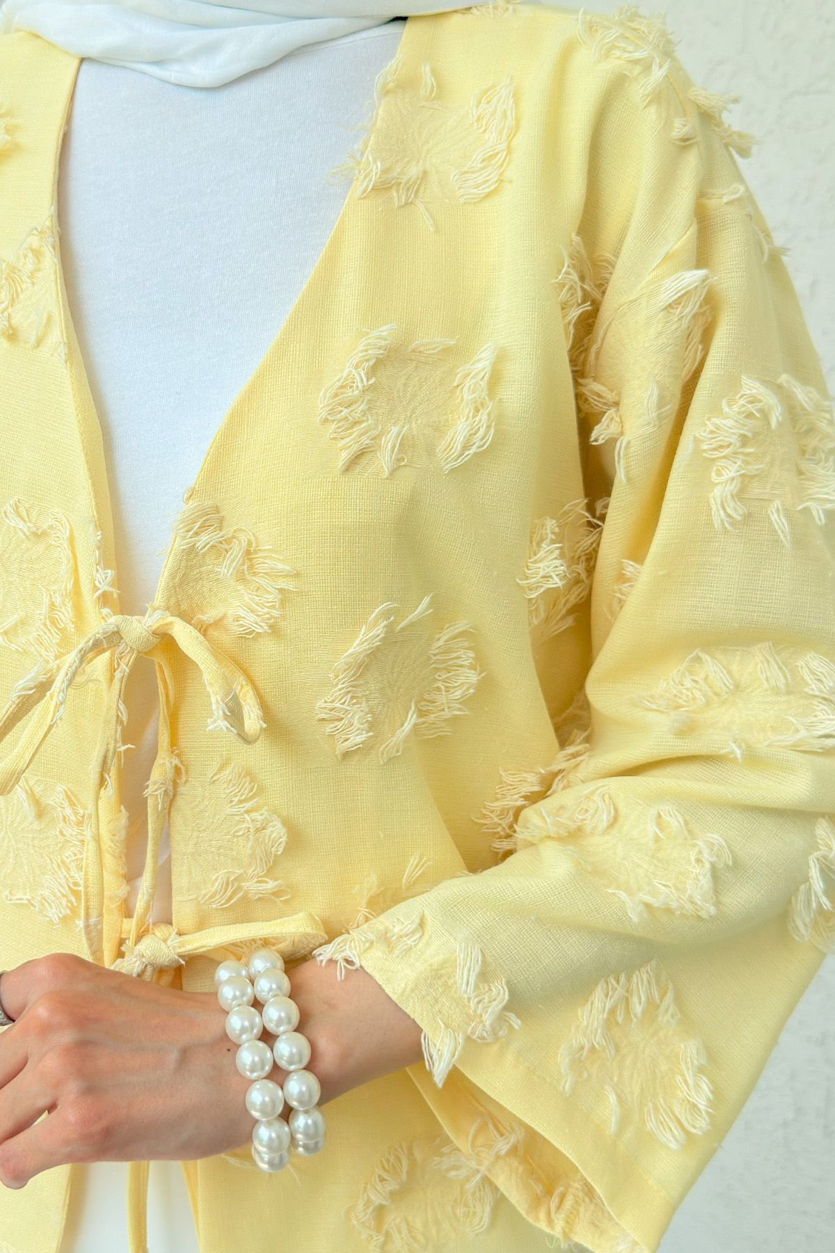 Salih Çelebi-Patch Ripped Detailed Kimono 2330 - Yellow 4