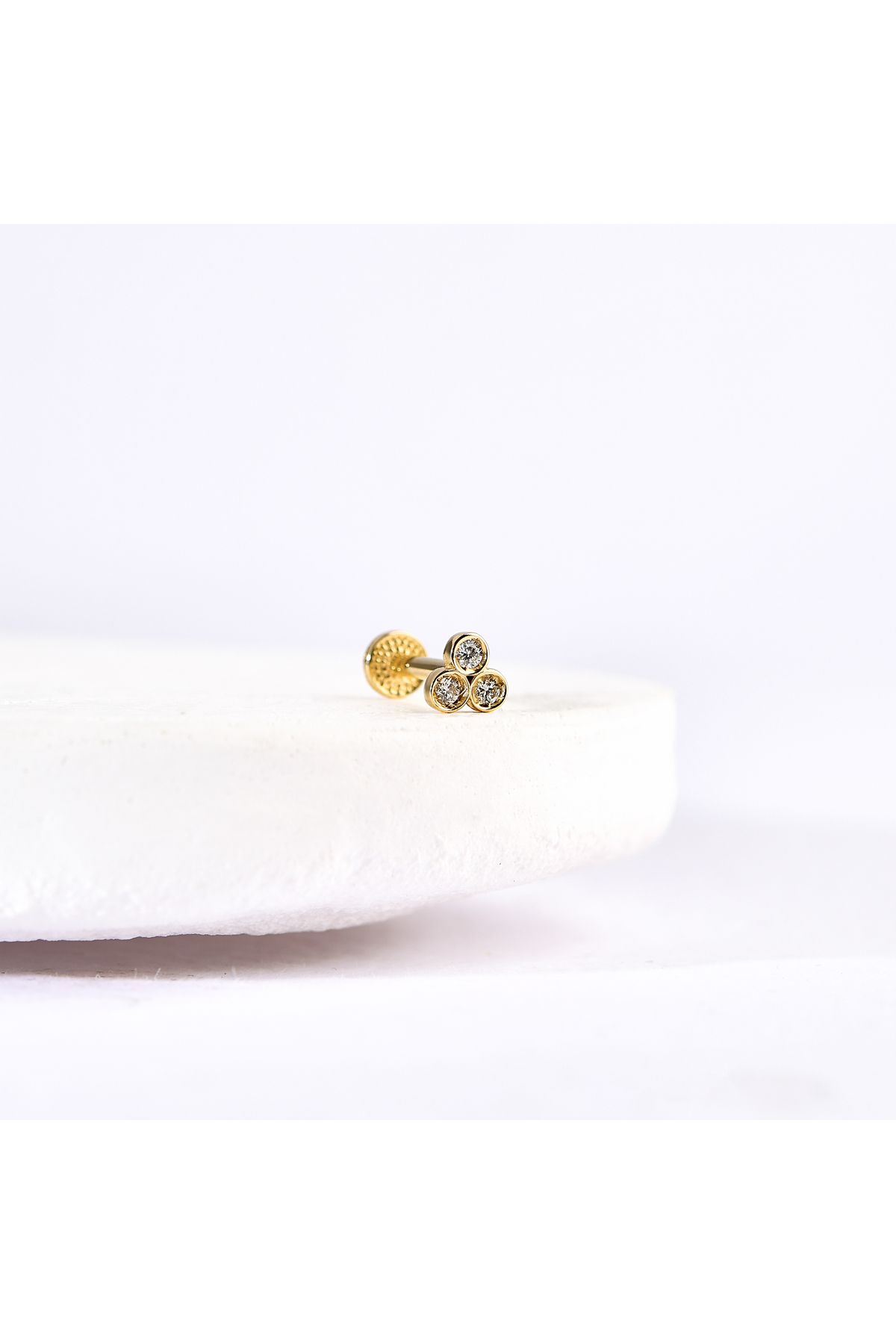Akar Jewellery 14 Ayar Altın 3 Taşlı Minimal Tragus Pırlanta Piercing