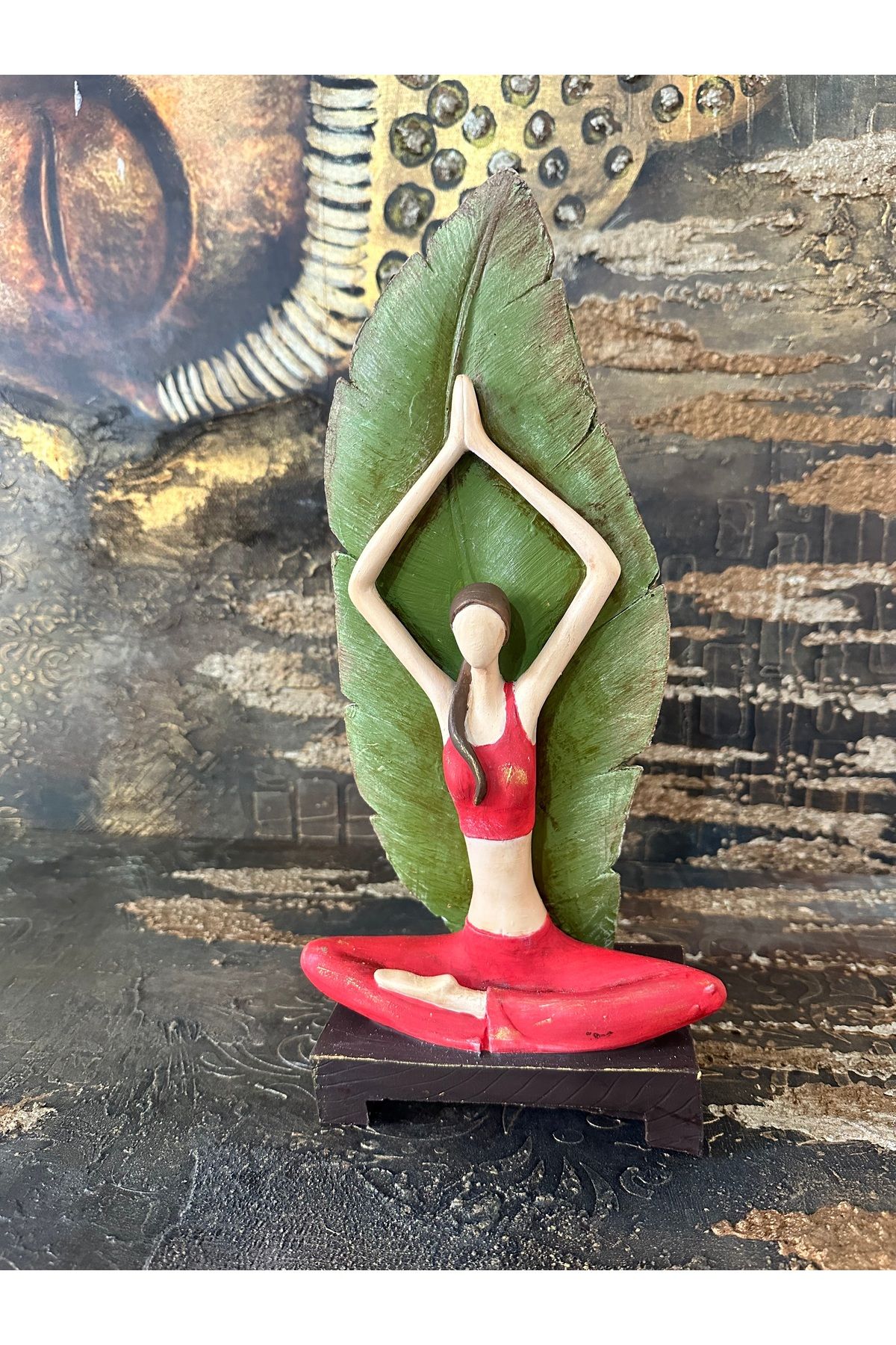 Atölyeizgi Özel tasarım Dekoratif yapraklı yogacı kız