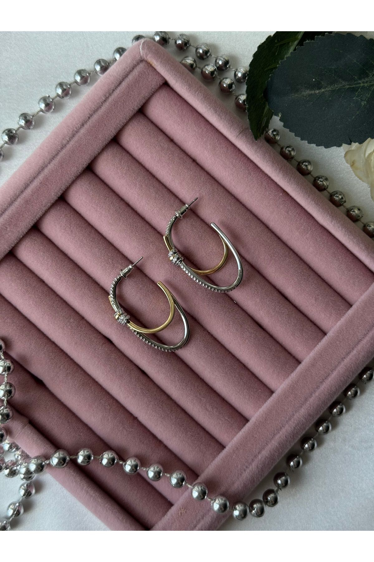 JEWELRY Özel Seri Altın ve Zirkon Taşlı Büyük Halkalı Düğümlü Tasarım Model Rodyum Kaplama Vip Küpe