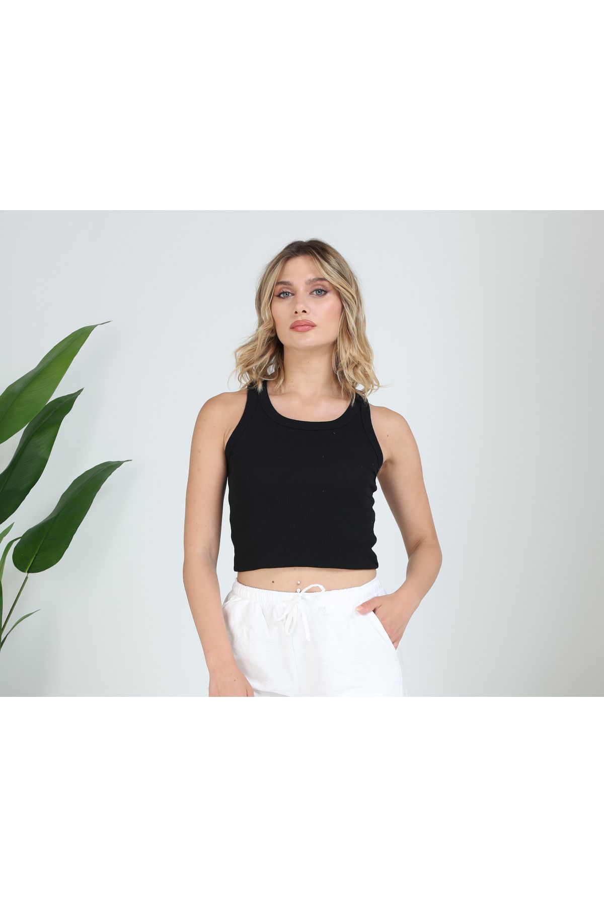 Pientro FİTİLLİ VUCUDA OTURAN REGULAR BOY HALTER YAKA PAMUKLU ESNEK ÖRME KUMAŞ ATLET