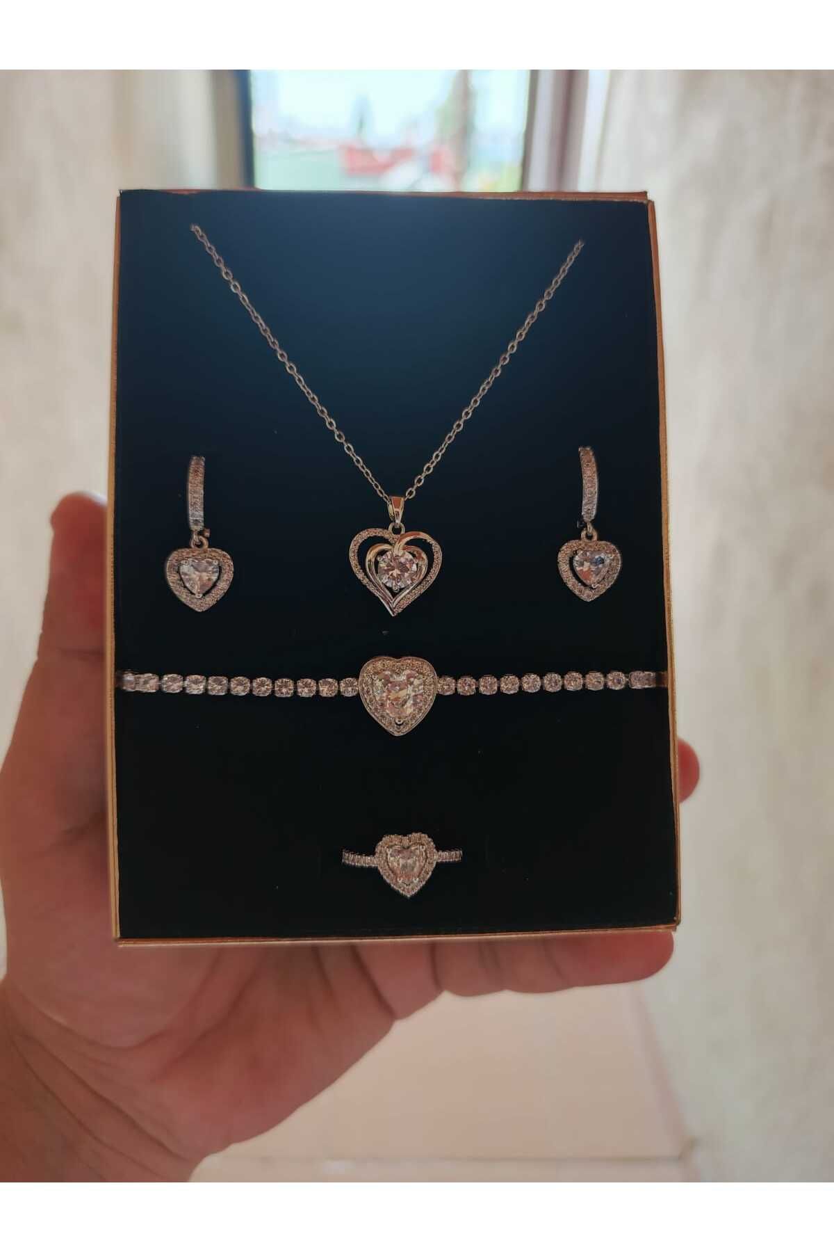 JUPİTER HOME Çelik Bileklik Küpe Kolye Ve Yüzük Setti Arkadaşa Sevgiliye Dogum Günü Hediyesi