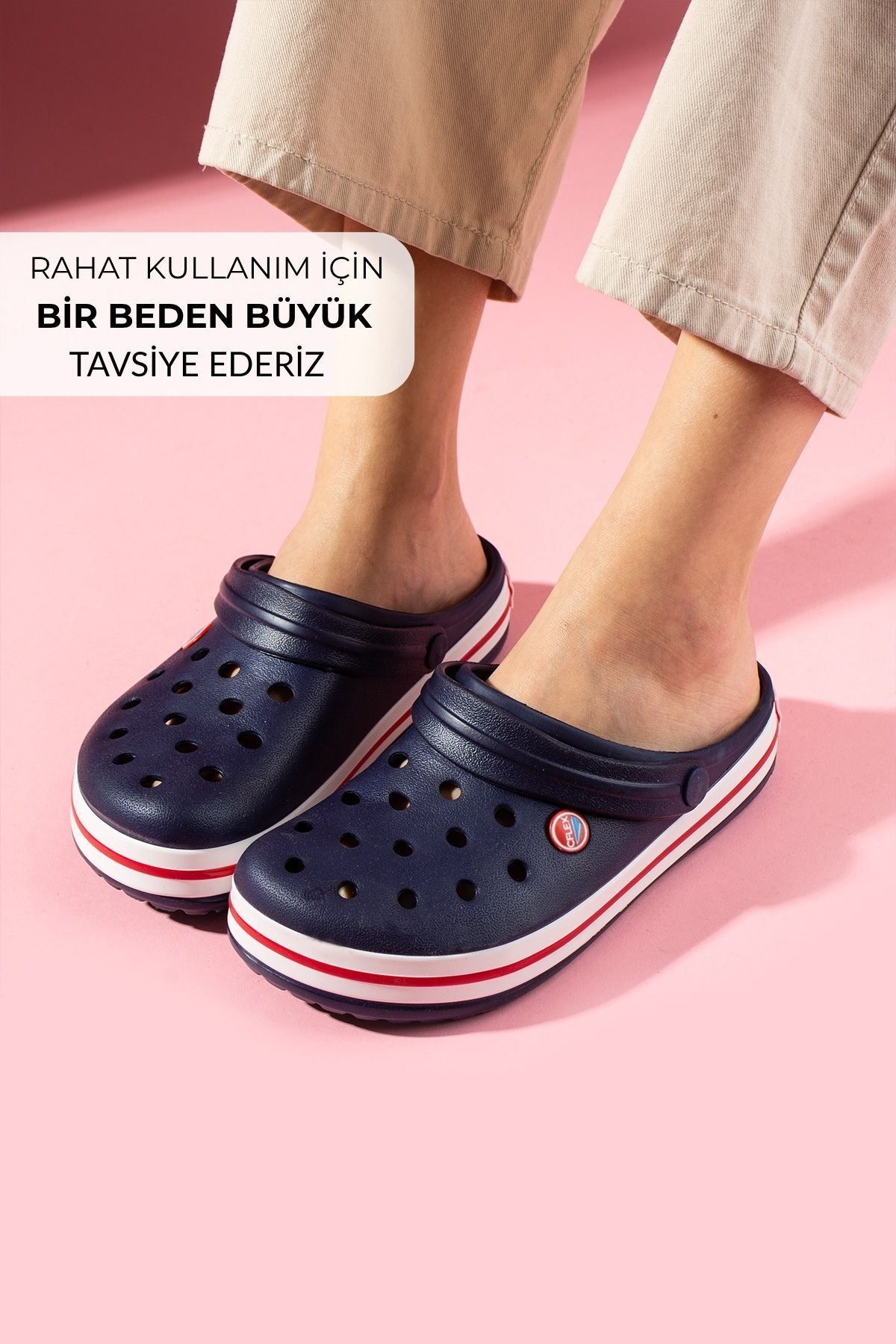 FUGA MODA Siveti Lacivert Delikli Poliüretan Önü Kapalı Islak Zemin Terlik ve Sandalet