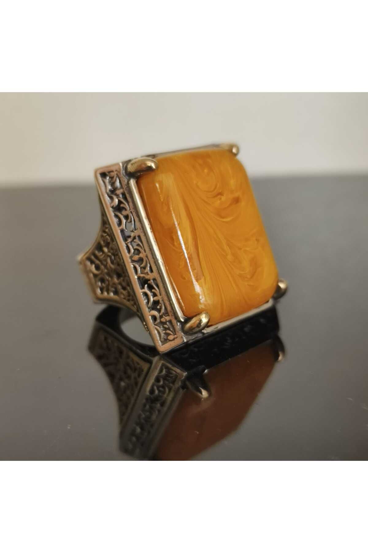 MODA Kehribar Taşlı Büyük 925 Ayar Gümüş Yüzük