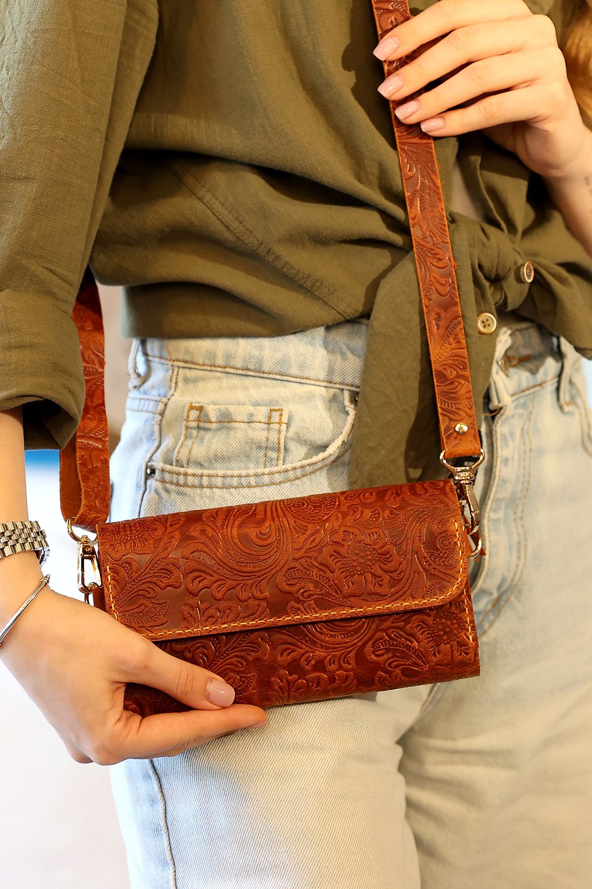 Wild West Crafted MSTNG Plus Desen Porföy Çanta