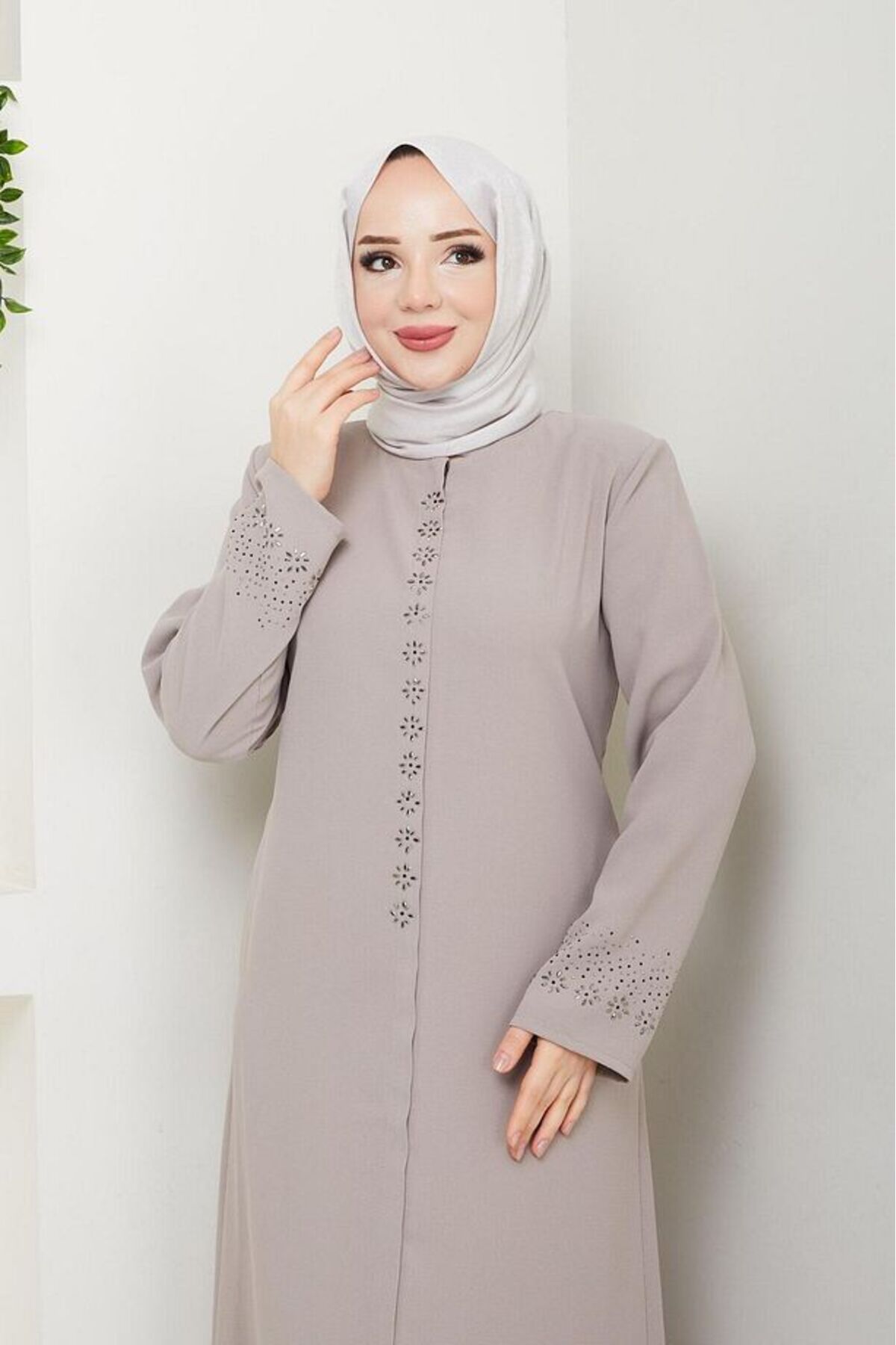 ULUEL STORE Papatya Taş Detaylı Ferace