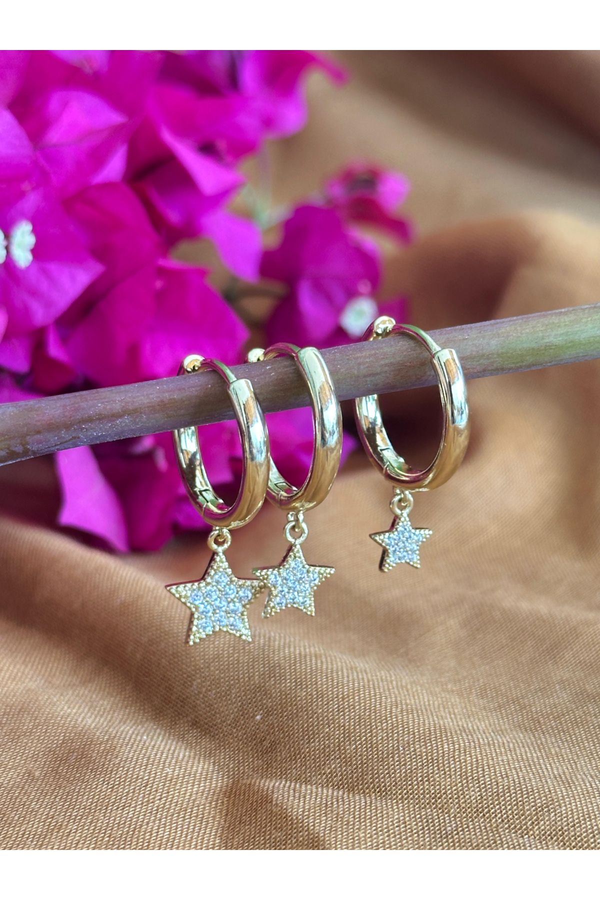 S ATELIER 14 K Altın Kaplama Üçlü Yıldız Küpe