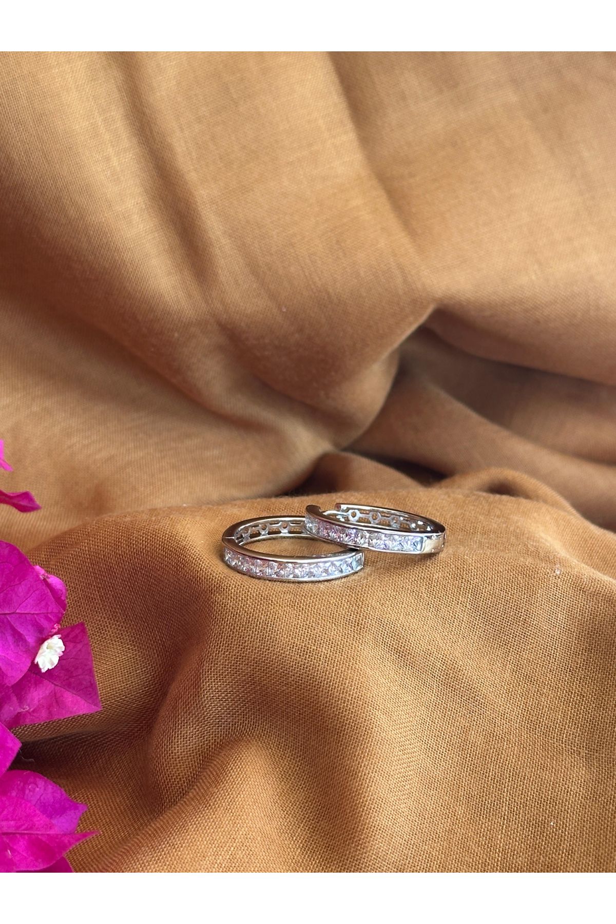 S ATELIER 14 K Altın Kaplama Silver Taşlı Halka Küpe