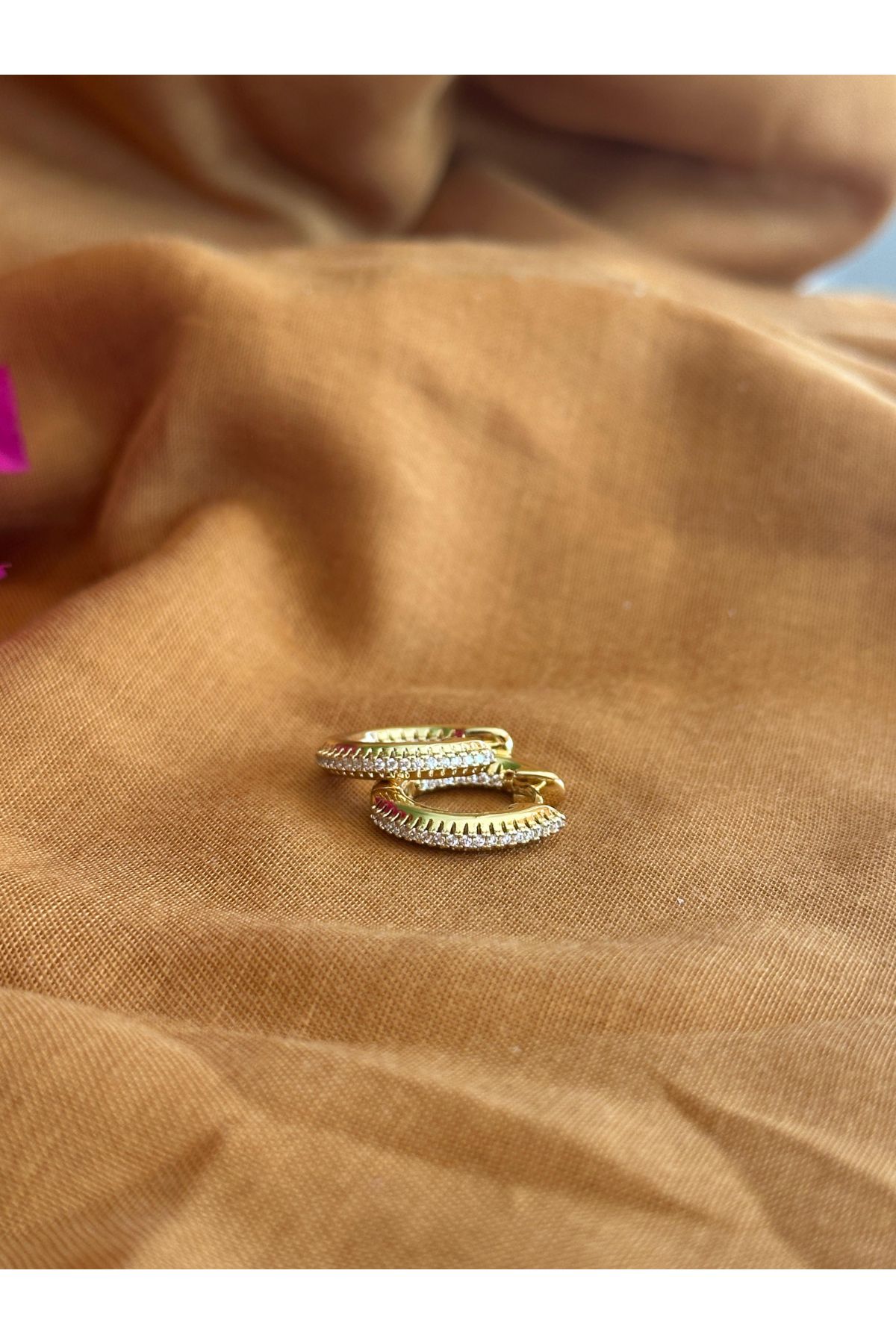 S ATELIER 14 K Altın Kaplama Gold Taşlı Küpe