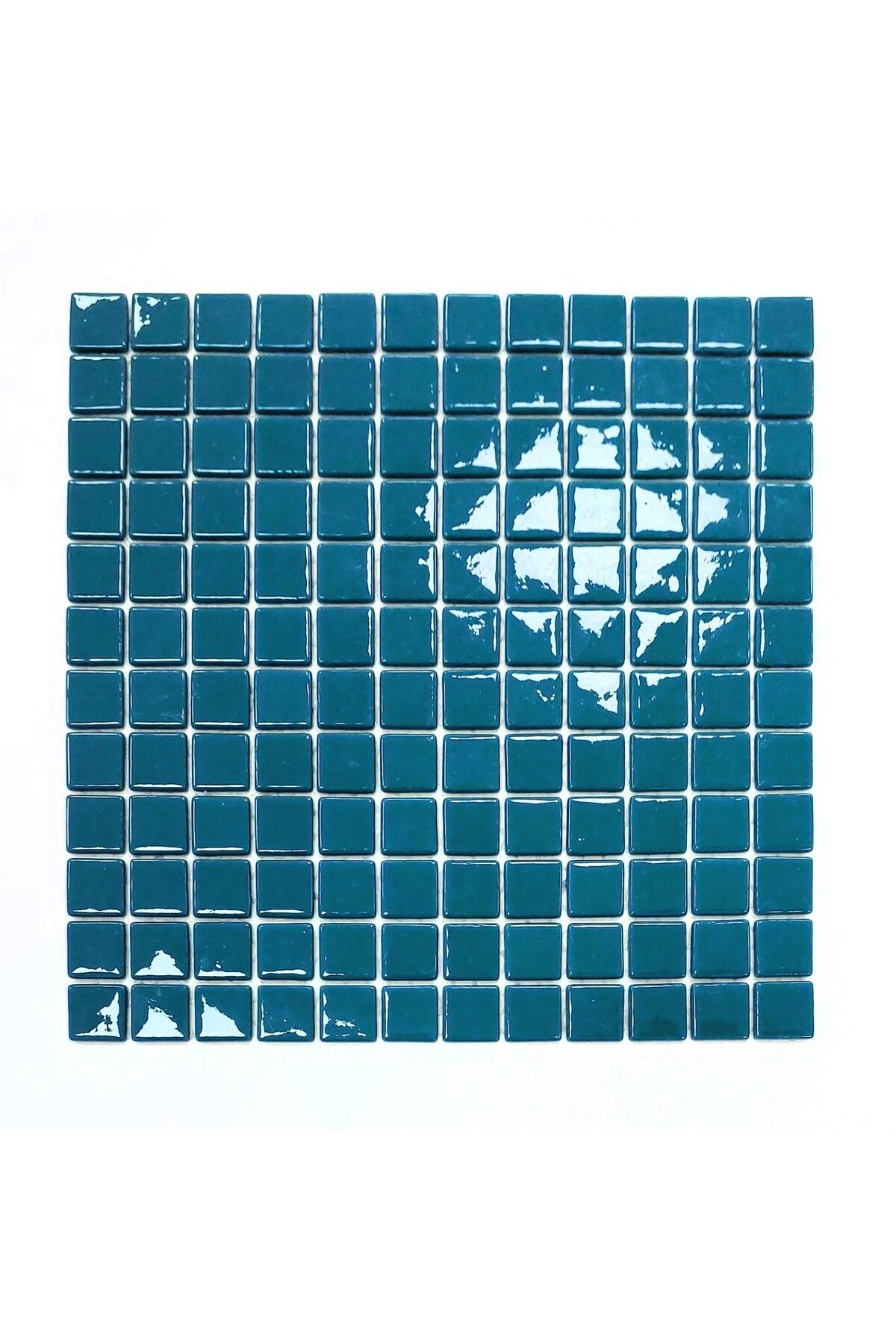 MozaiKristaL Hobi ve Sanatsal çalışmalar için Cam Mozaik. Mozaik ölçüsü: 25x25mm. File Karo ölçüsü: 31,5x31,5cm.