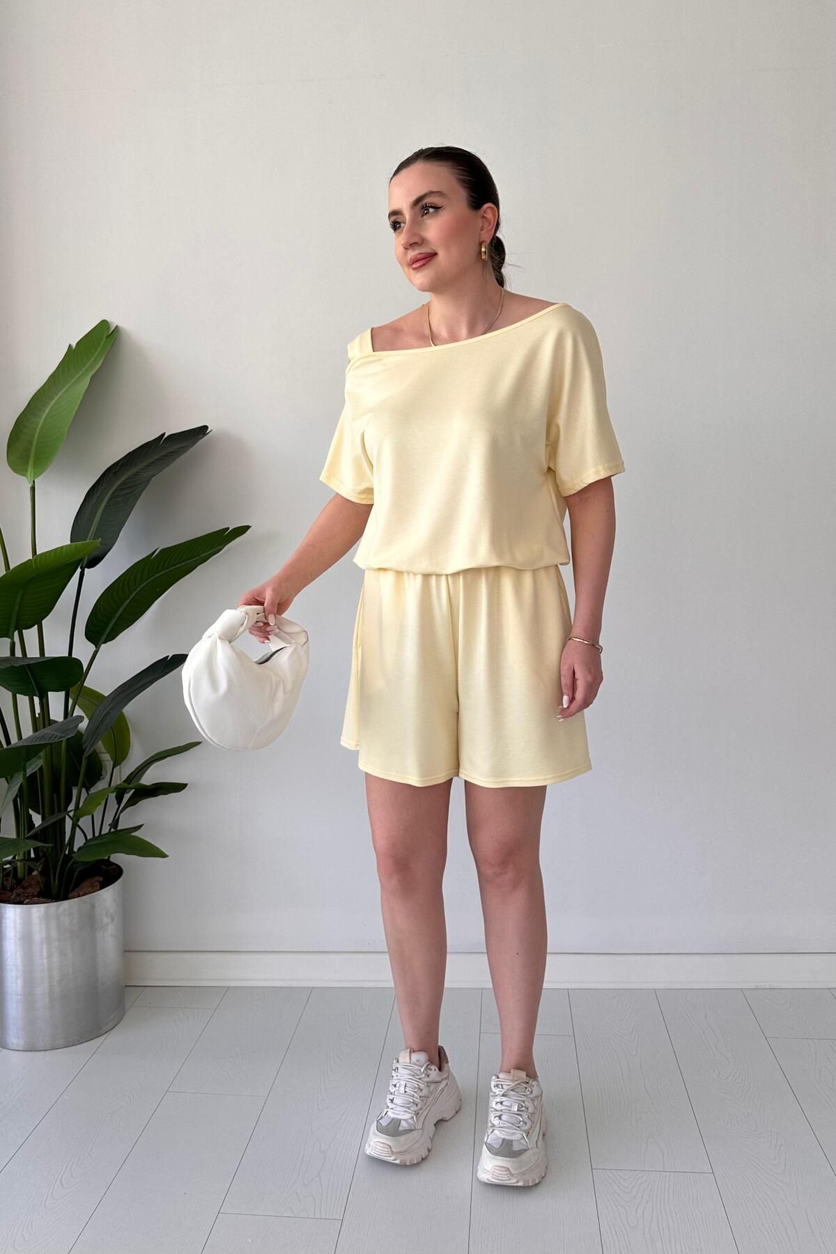 MaziButik Omuz Bantlı Şort Tulum Sarı
