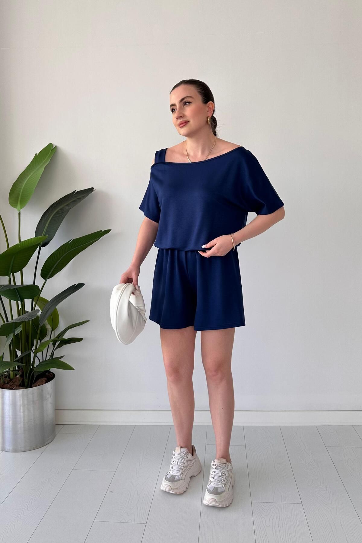 MaziButik Omuz Bantlı Şort Tulum Lacivert