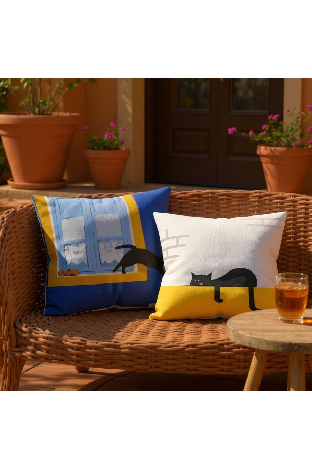 GMhome Siyah Kedi Desenli 2’li Kırlent Kılıfı 43x43 cm Tek Yüz Baskılı Raşel Kumaş