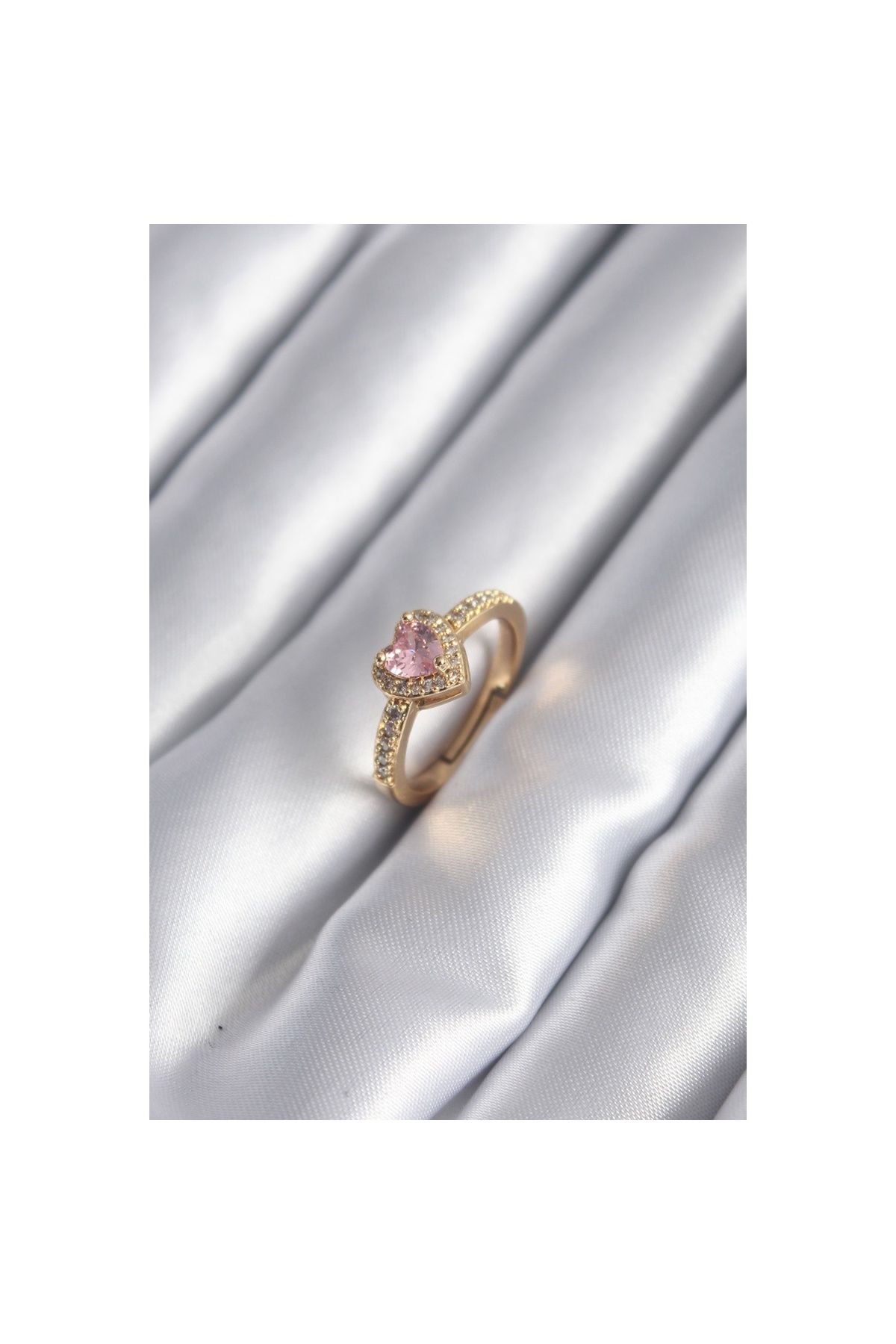 maarketim Pirinç Gold Renk Pembe Zirkon Taş Kalp Charm Model Kadın Yüzük