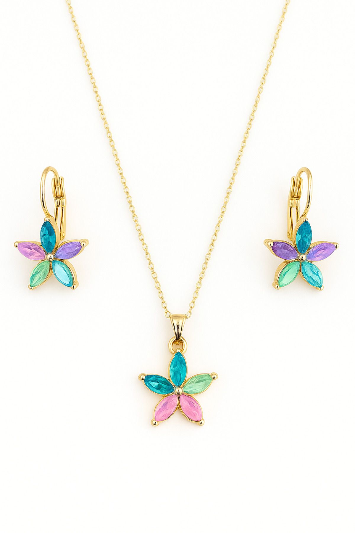 MakeWell Lotus Çiçeği Tasarımlı Gold Renkli Kolye ve Küpe Takımı
