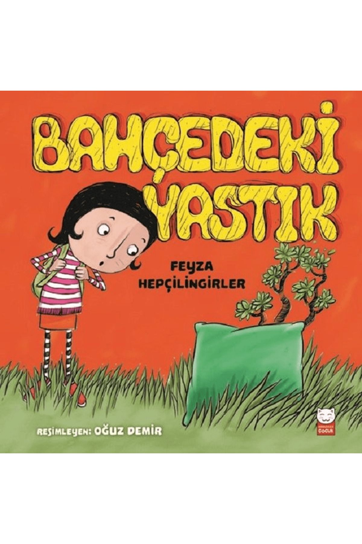 Kırmızı Kedi Çocuk Bahçedeki Yastık