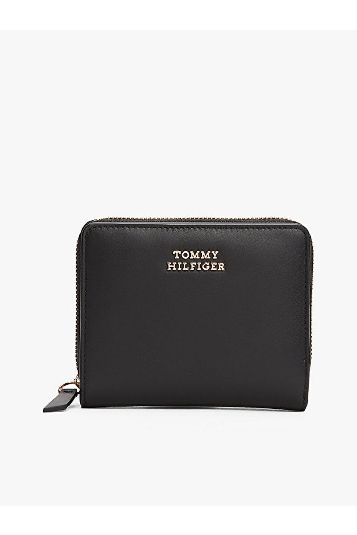 Tommy Hilfiger Kadın Logo Kabartmalı Ekstra Kart Bölmeli Fermuarlı %100 Deri Siyah Cüzdan AW0AW17499-BDS